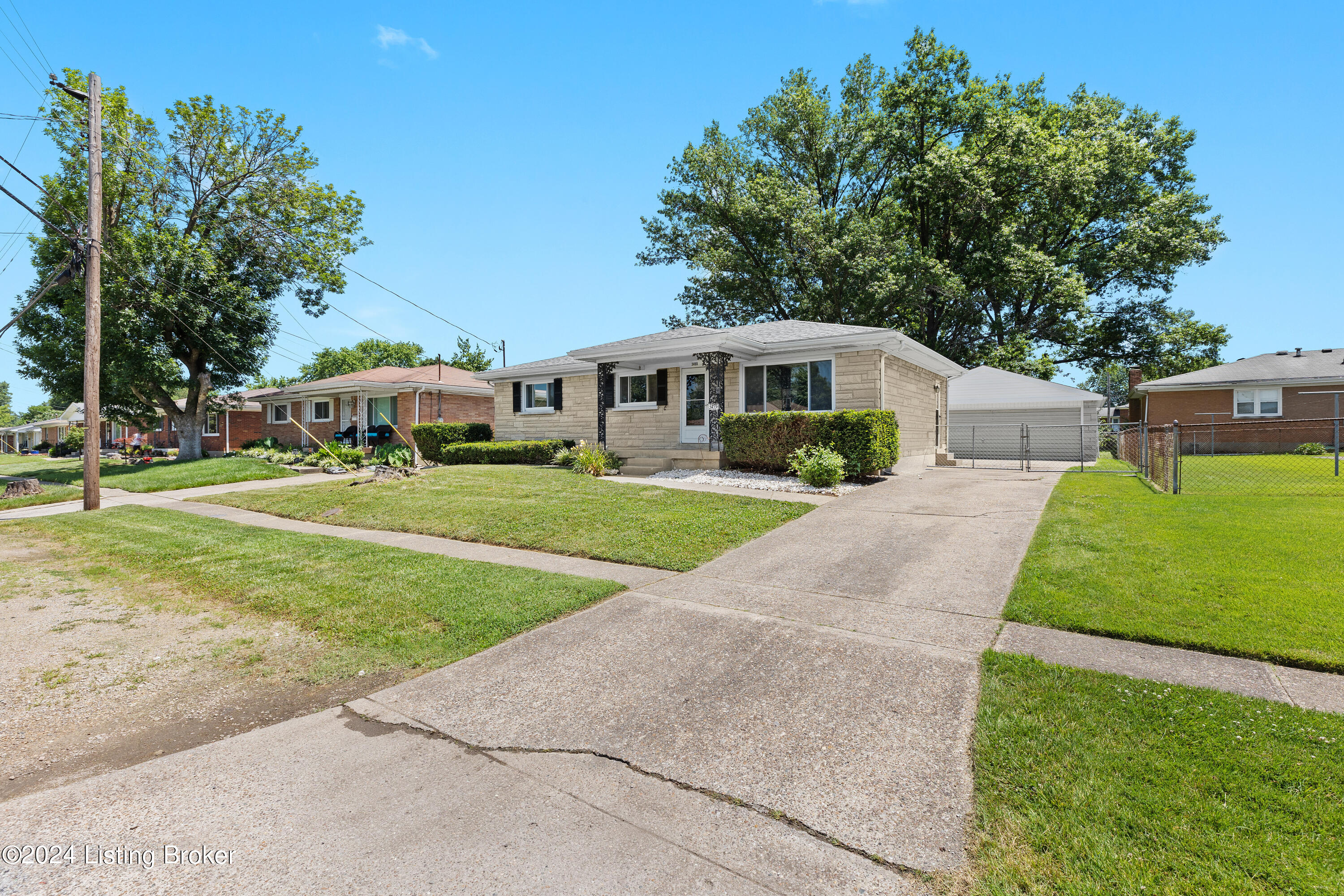 3455 Heatherfield Dr