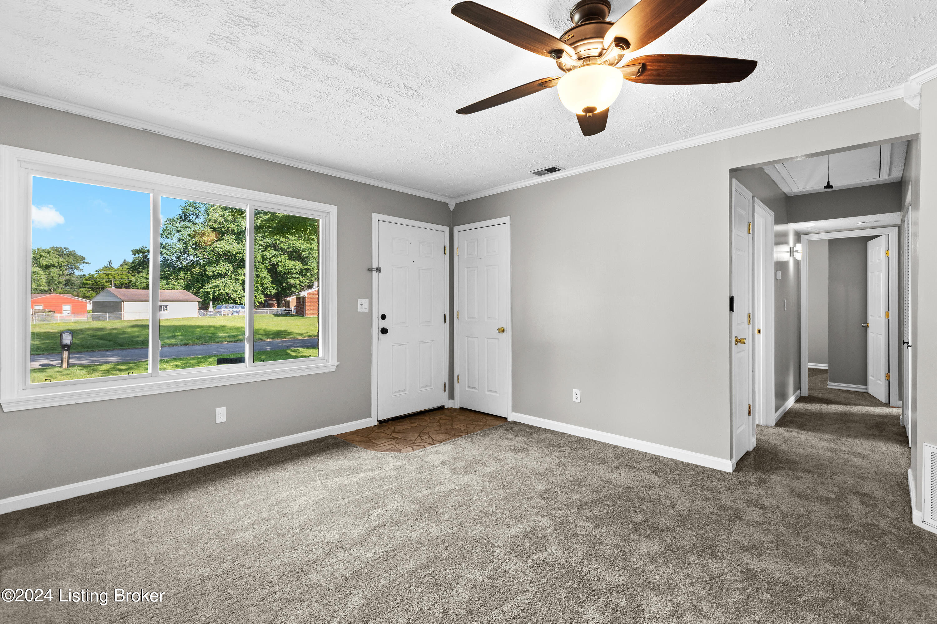 10401 Tarrytowne Dr