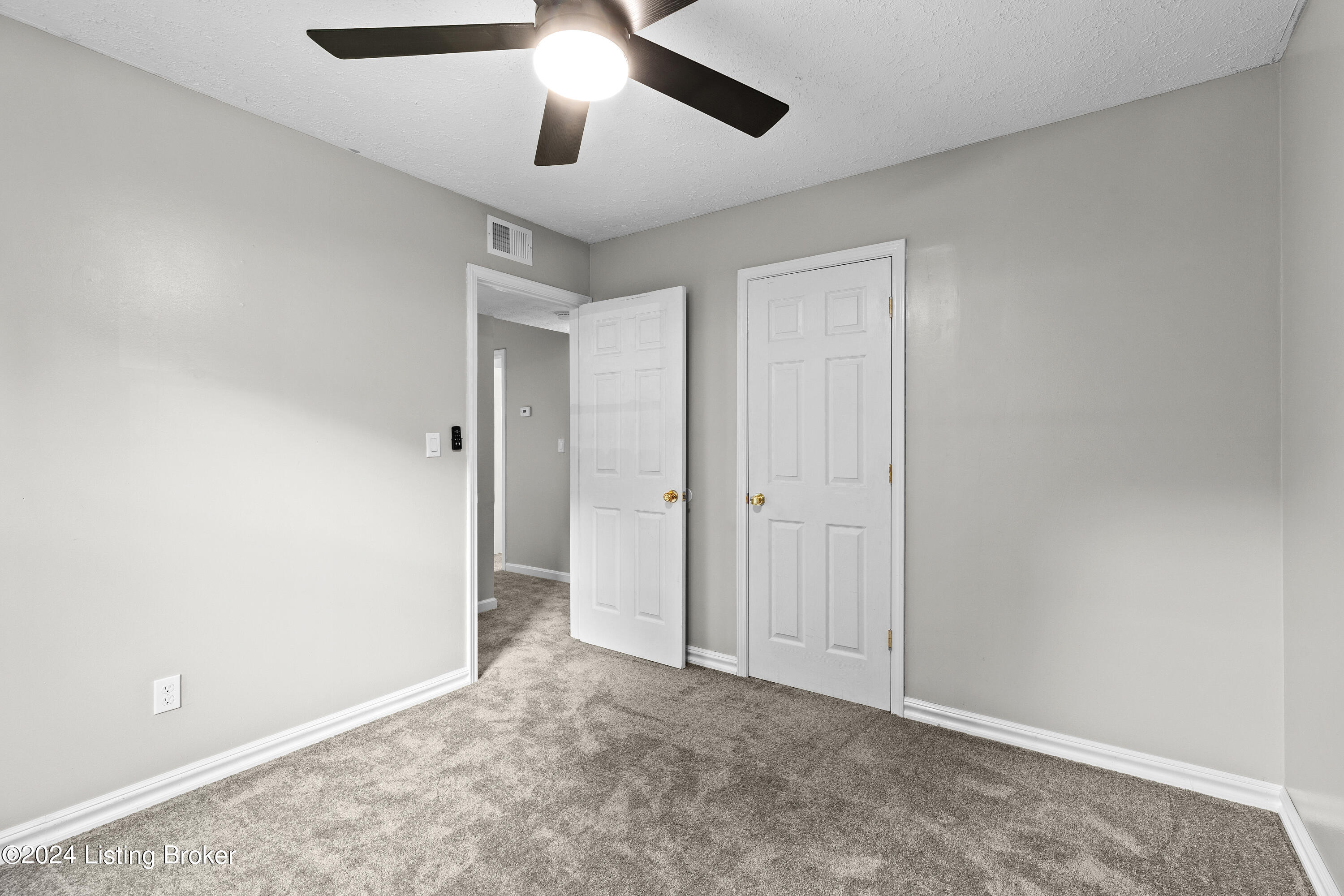 10401 Tarrytowne Dr