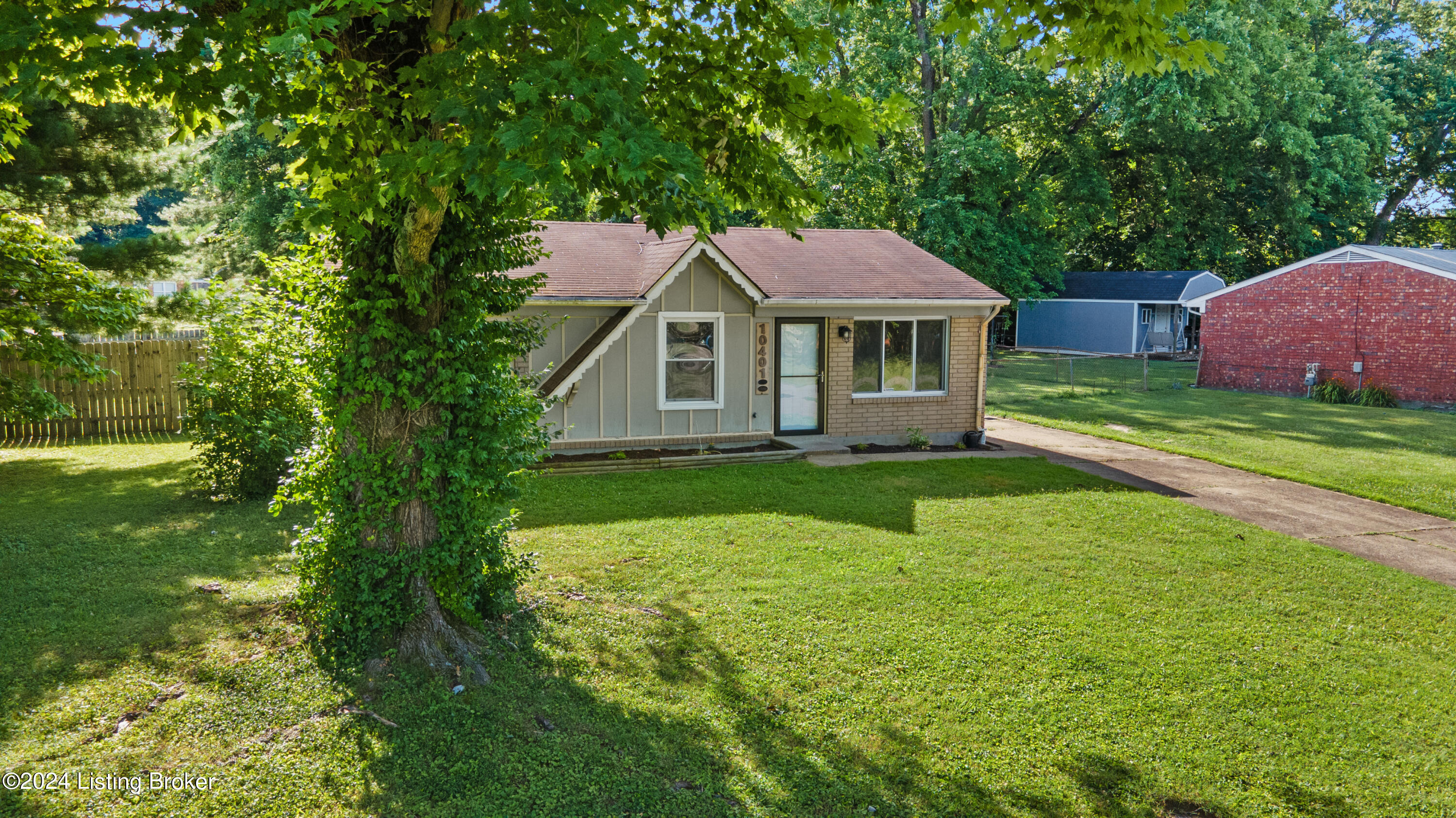 10401 Tarrytowne Dr
