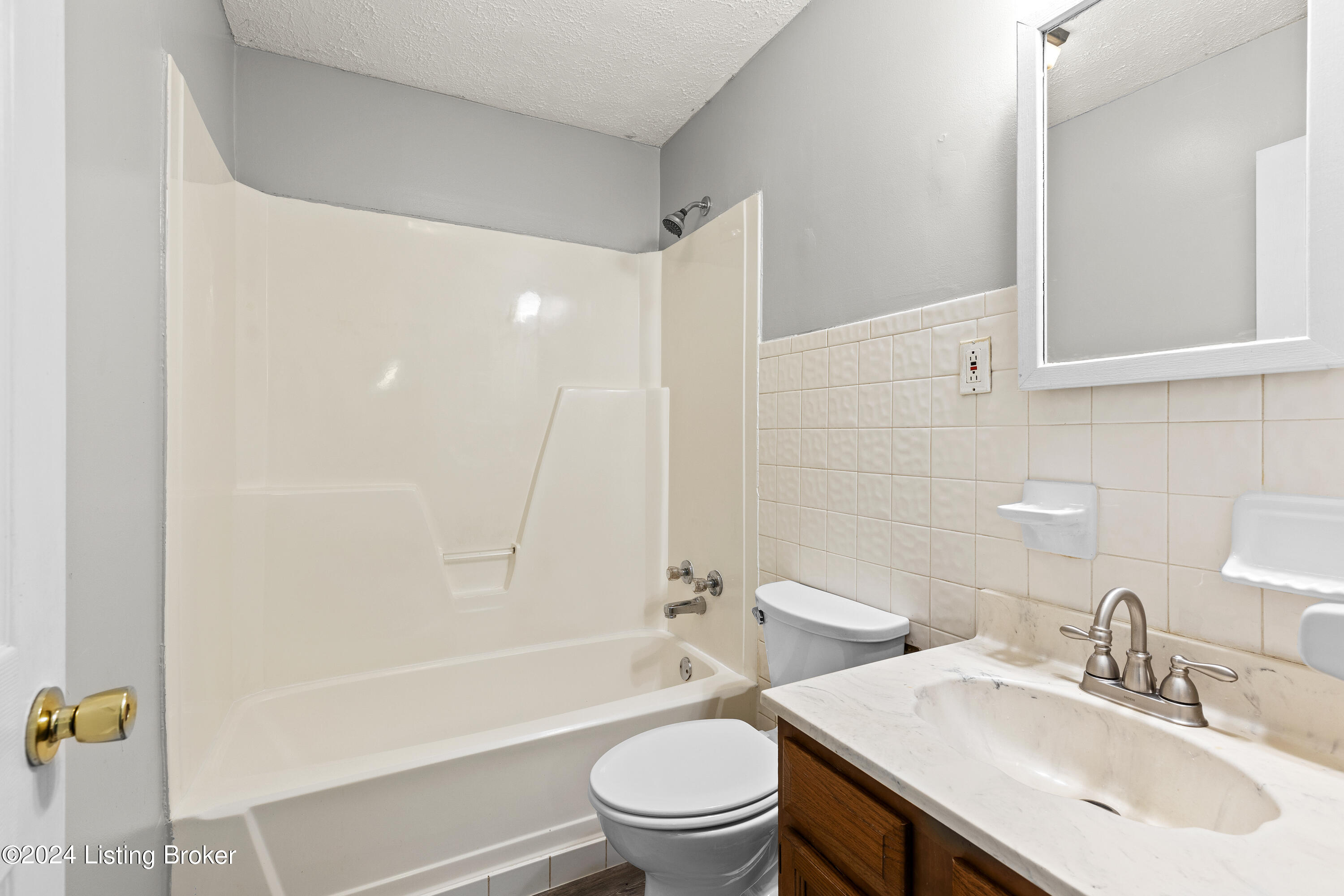 10401 Tarrytowne Dr