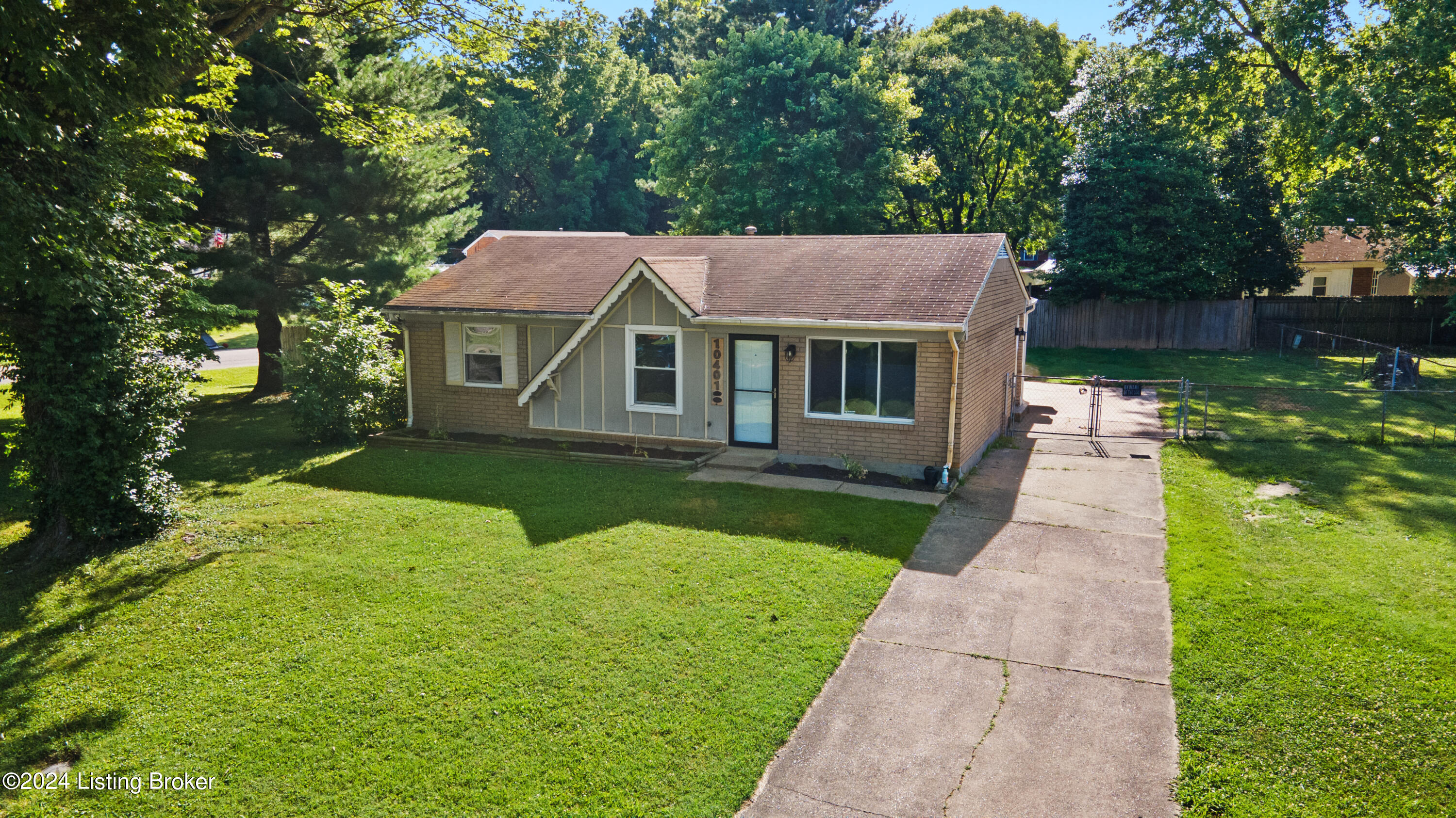 10401 Tarrytowne Dr