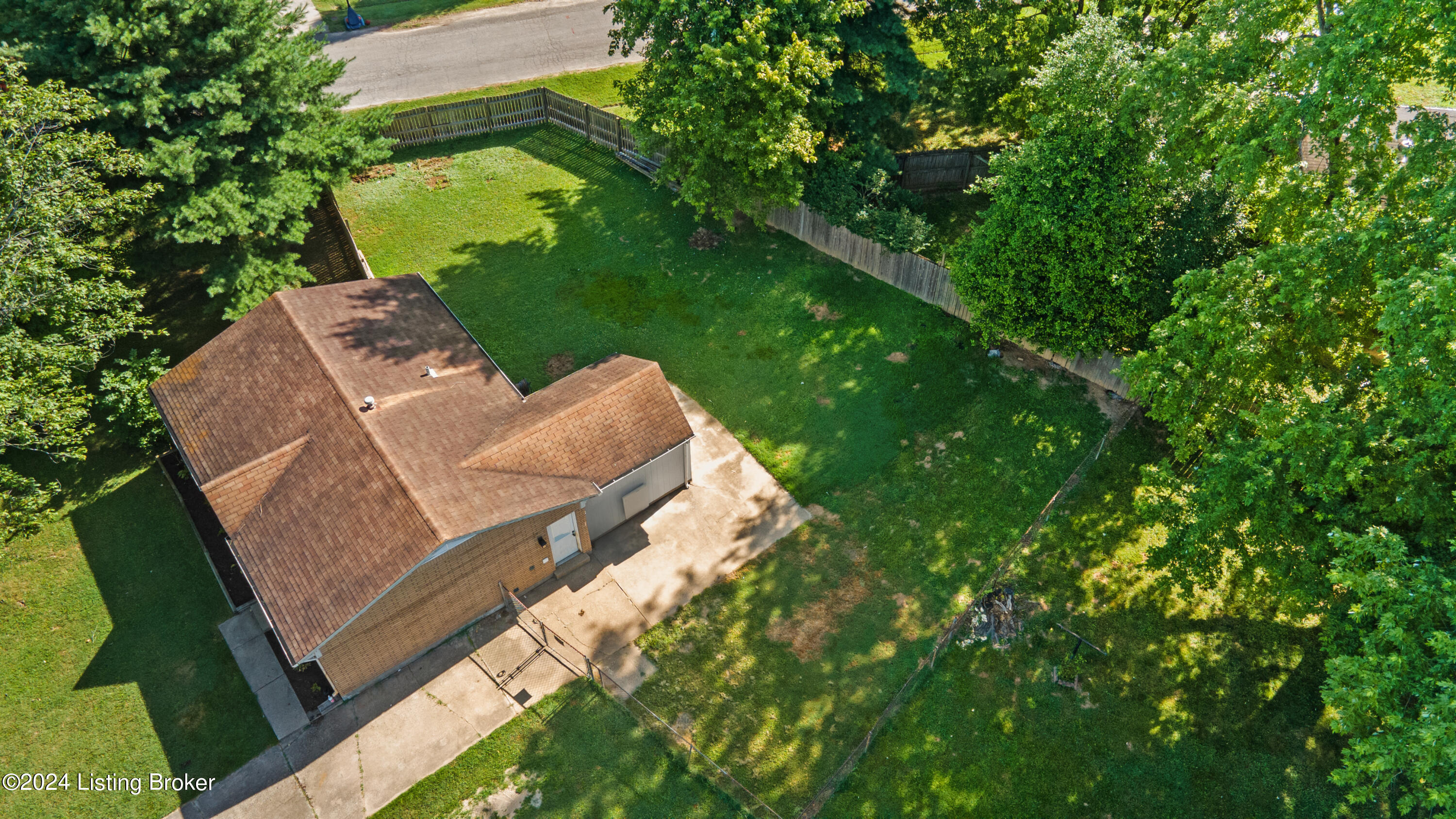 10401 Tarrytowne Dr