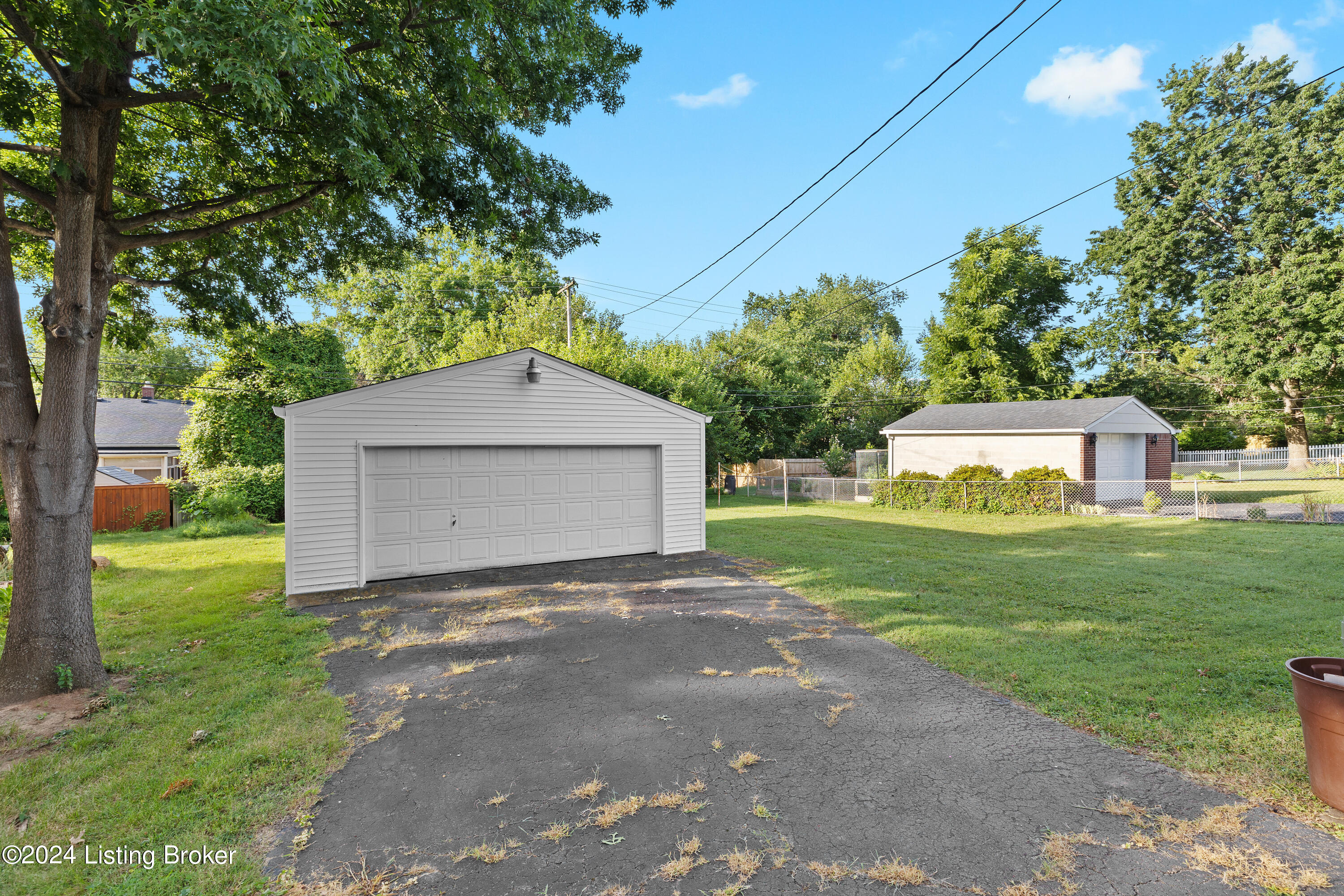 3908 Plymouth Rd