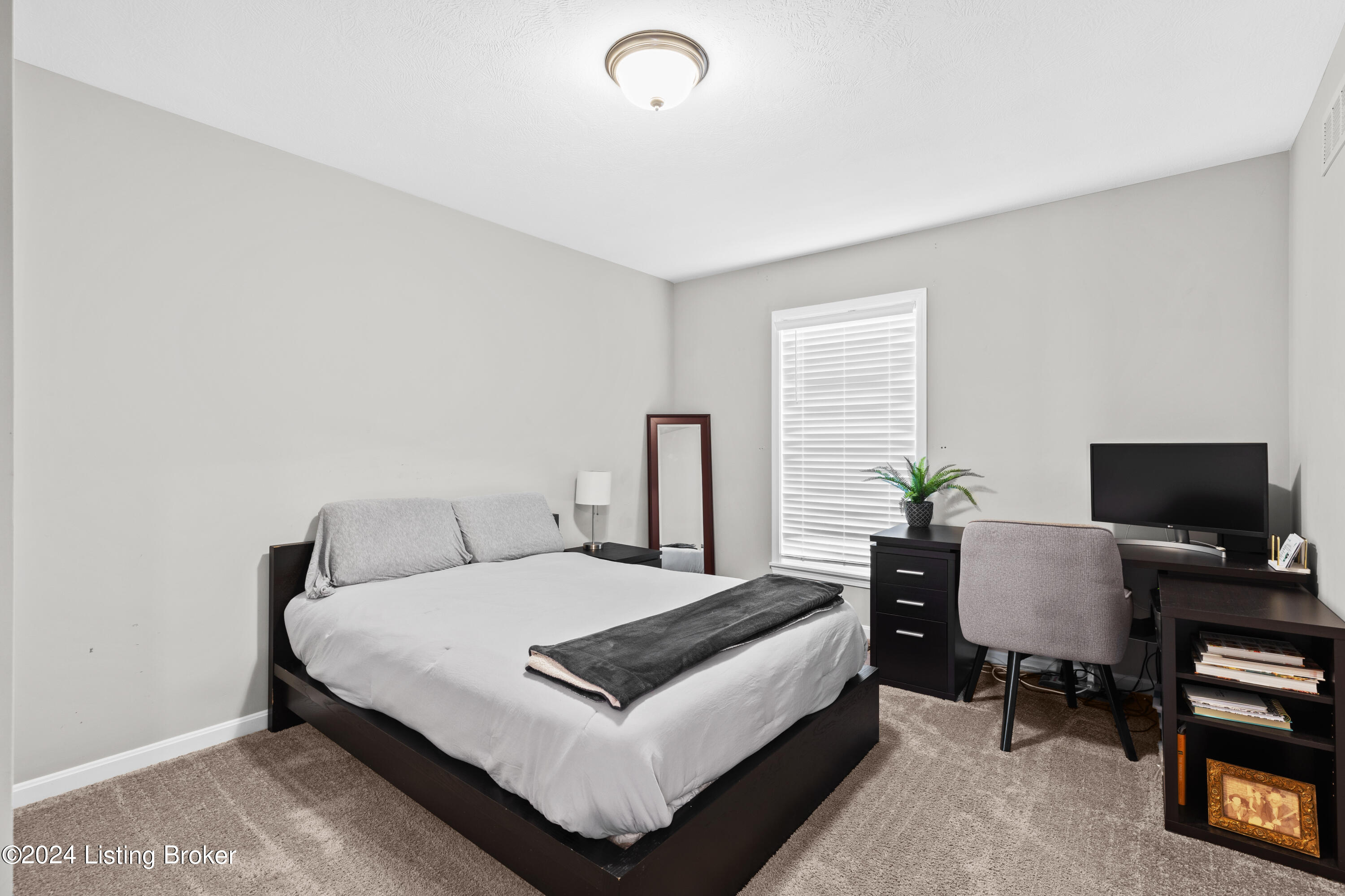 15919 Long Meadow Way