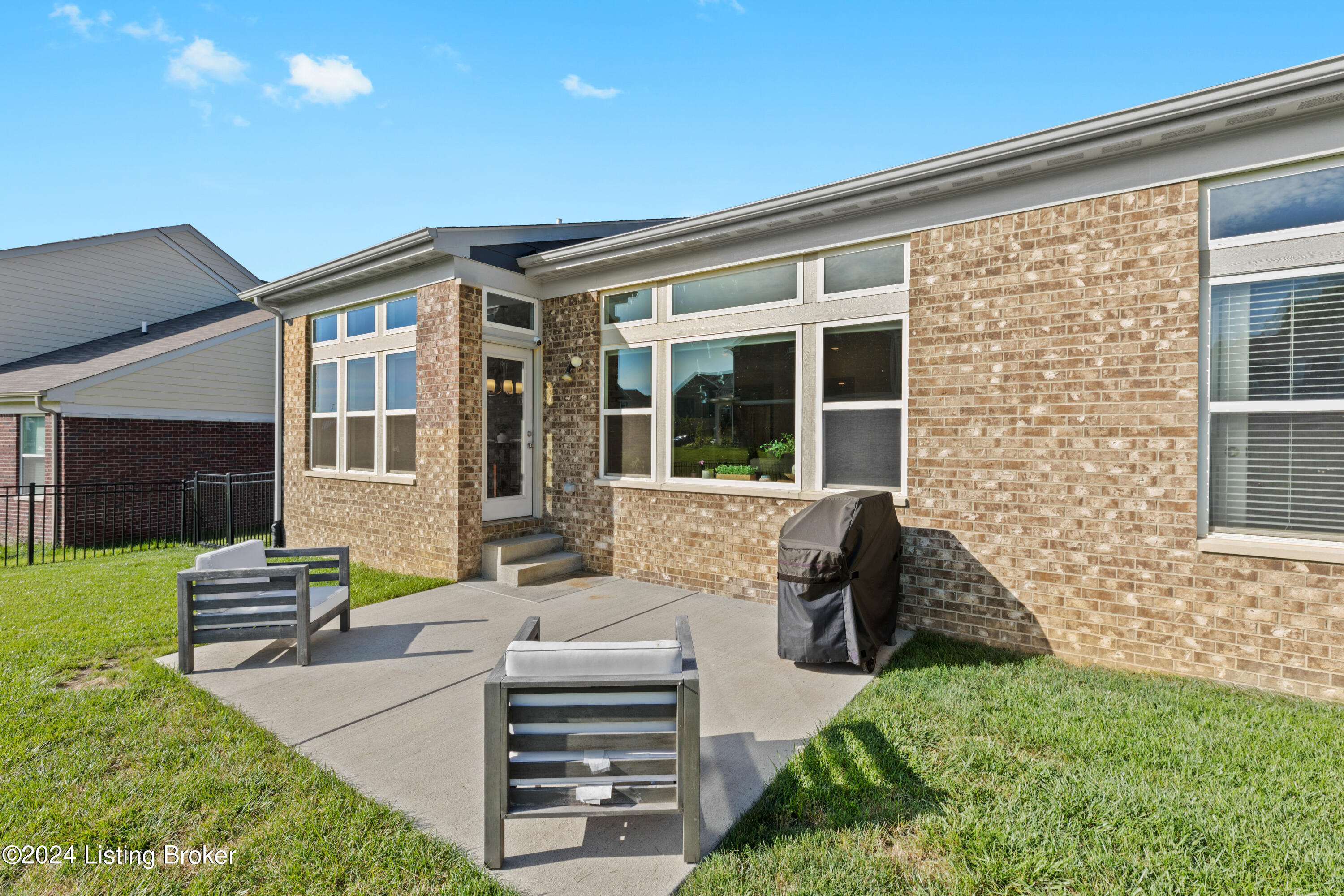 15919 Long Meadow Way