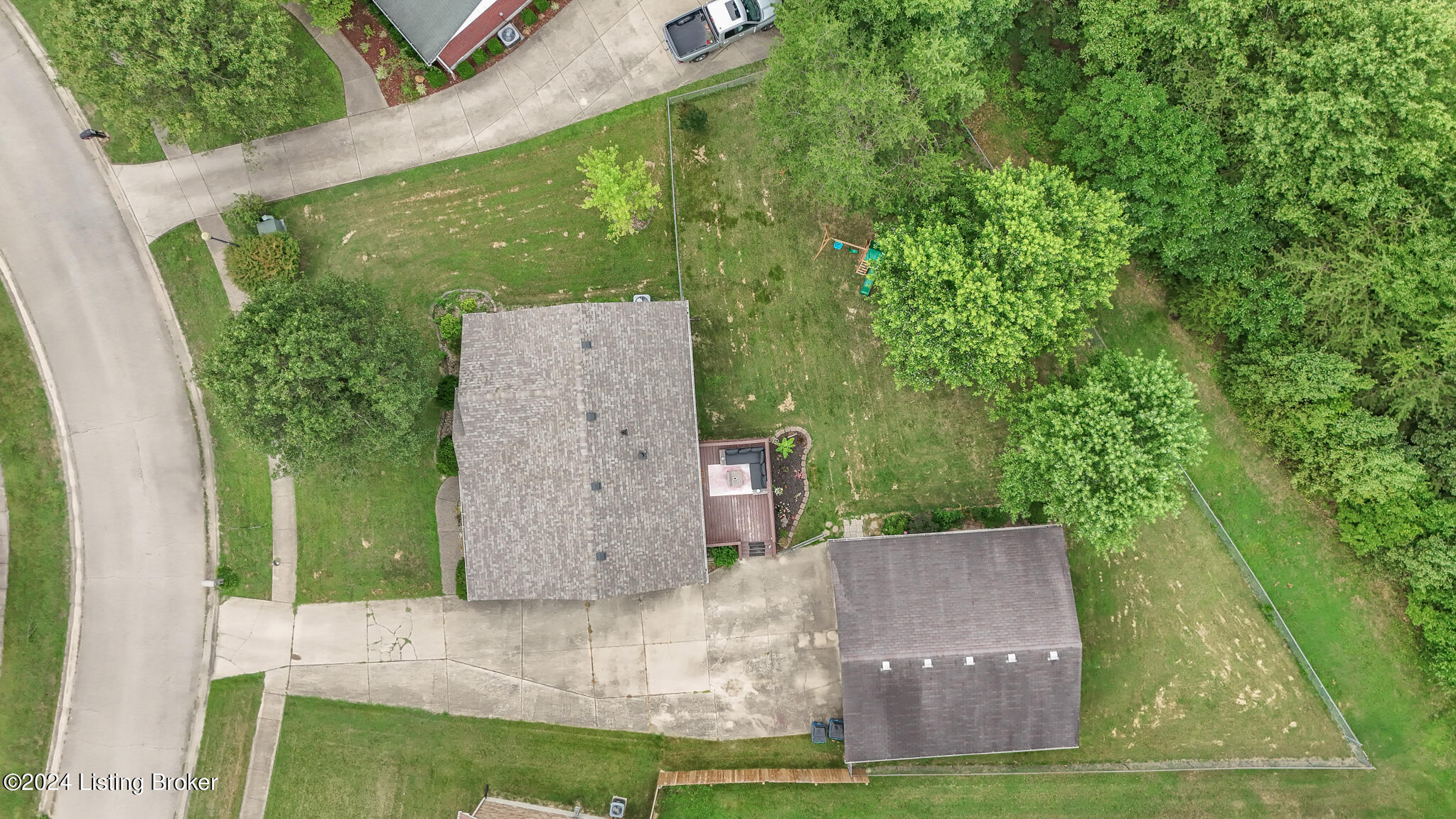657 River Oaks Dr