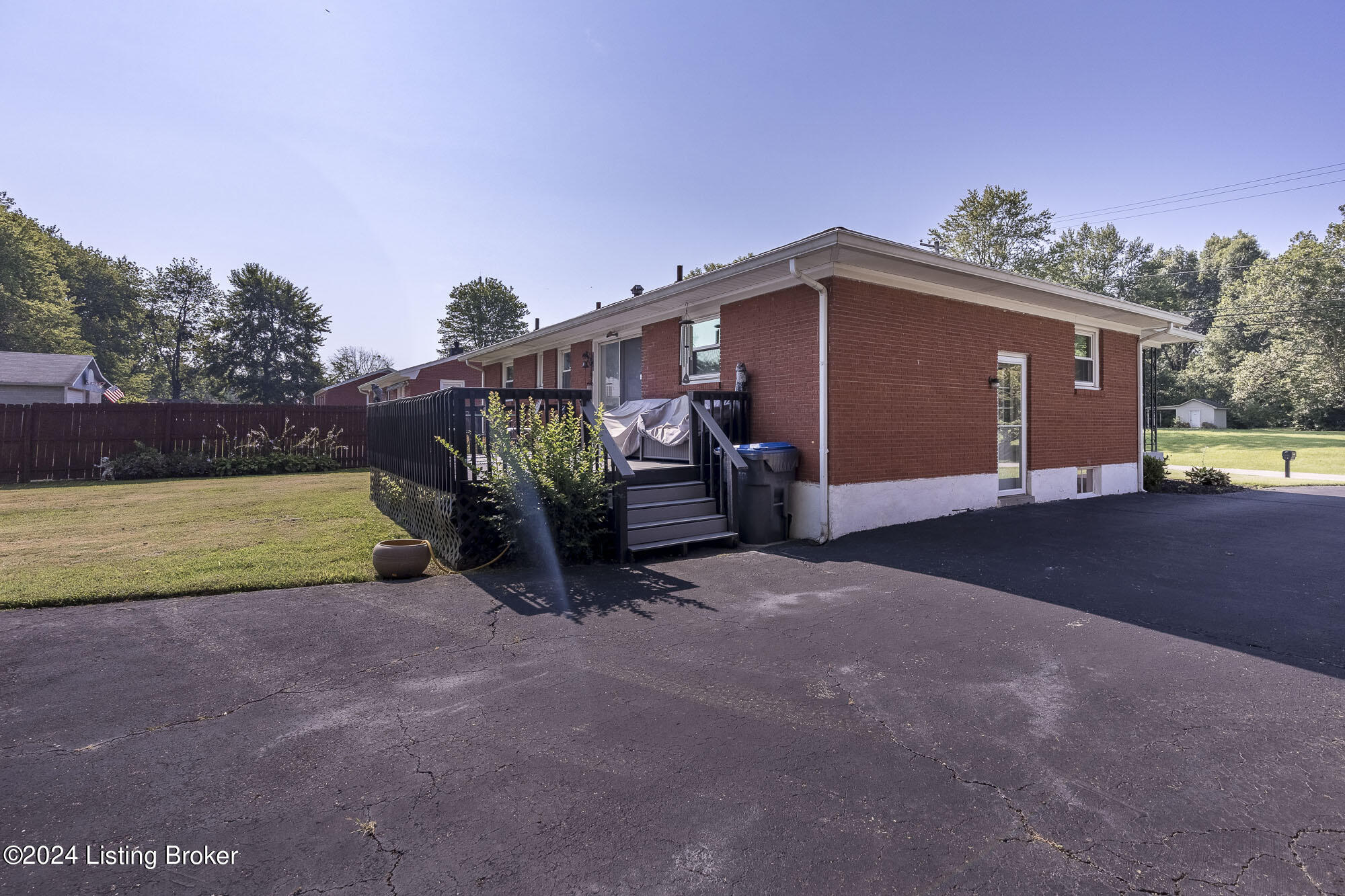 7708 Glaser Ln