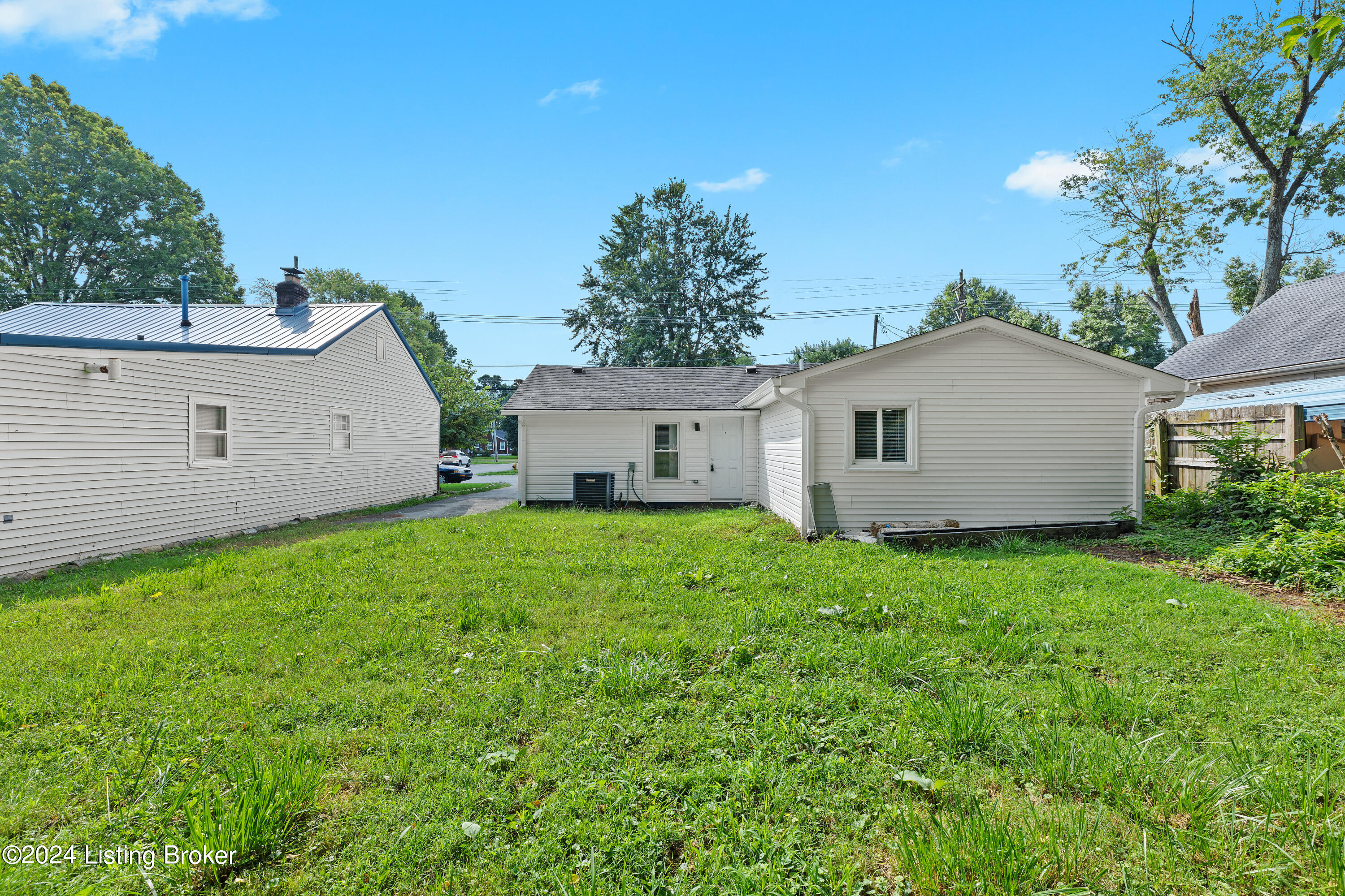 1427 Taylor Ave