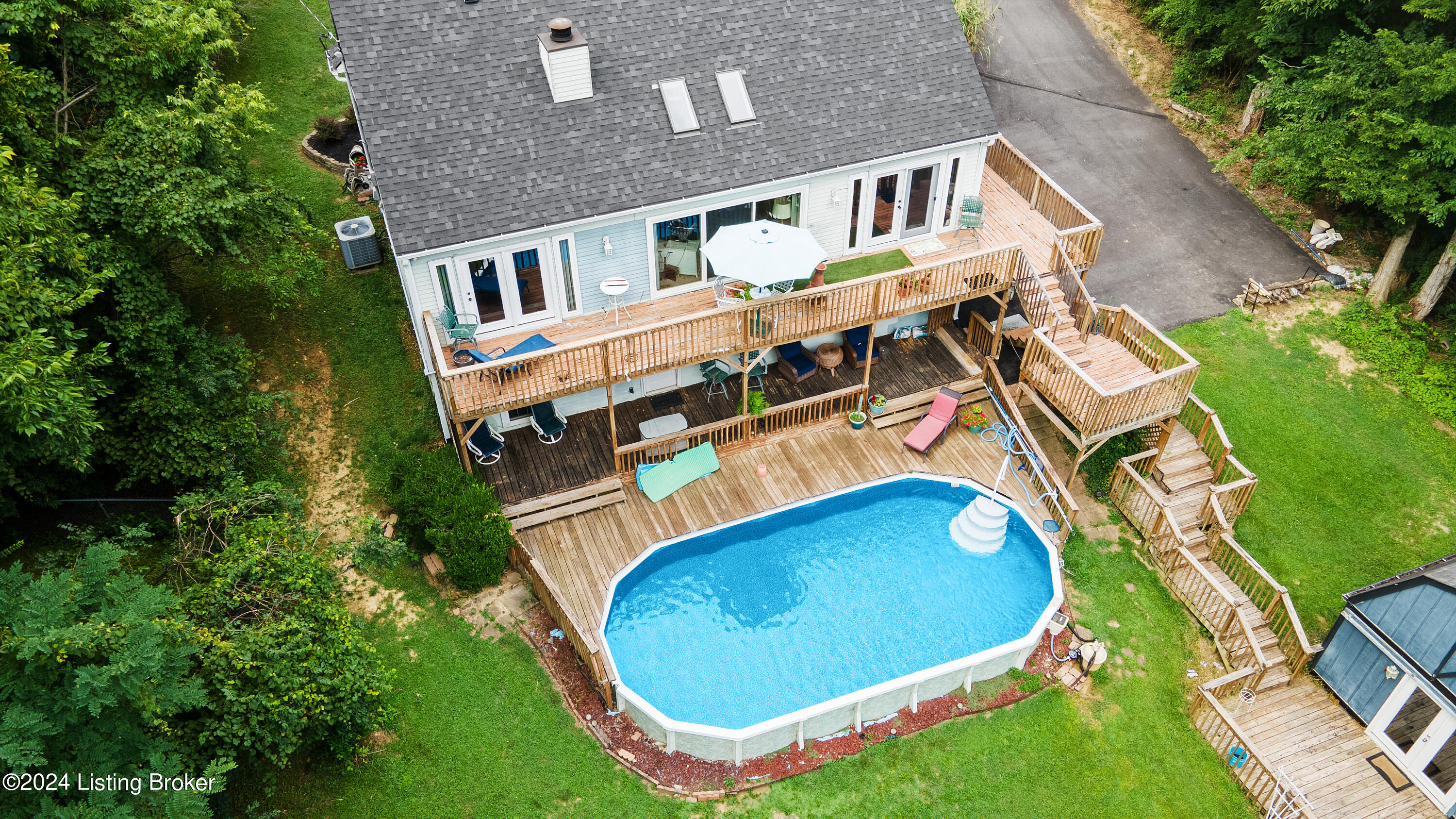 15222 Shelbyville Rd
