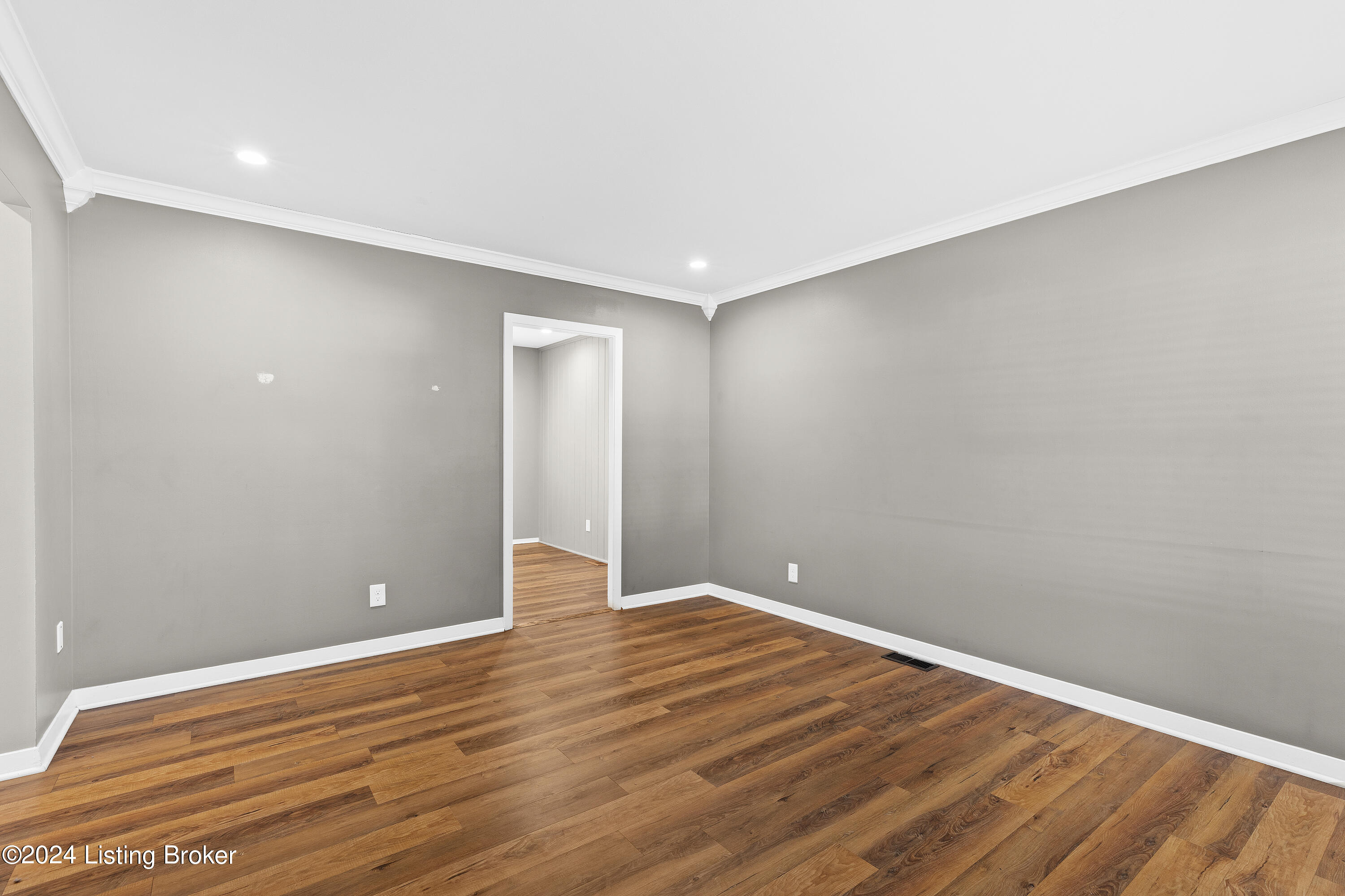 2117 Millside Dr
