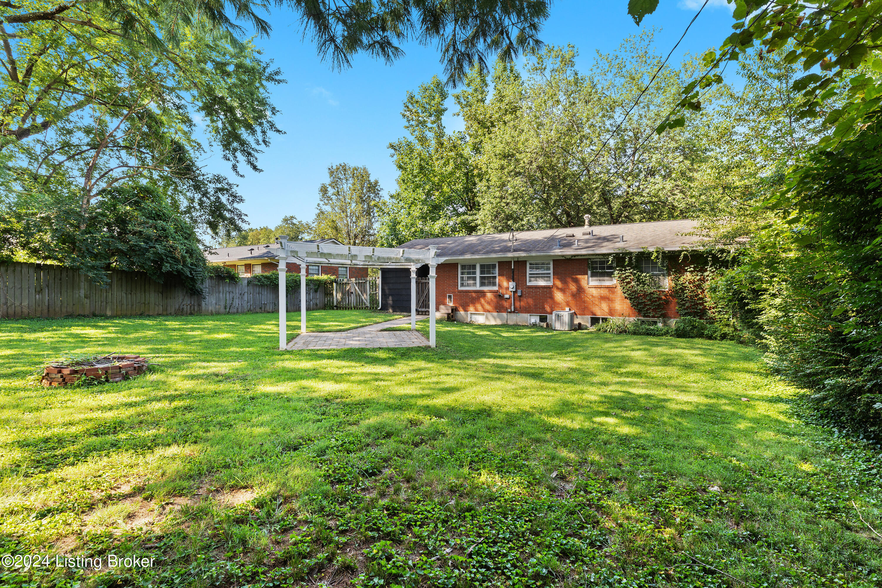 2117 Millside Dr