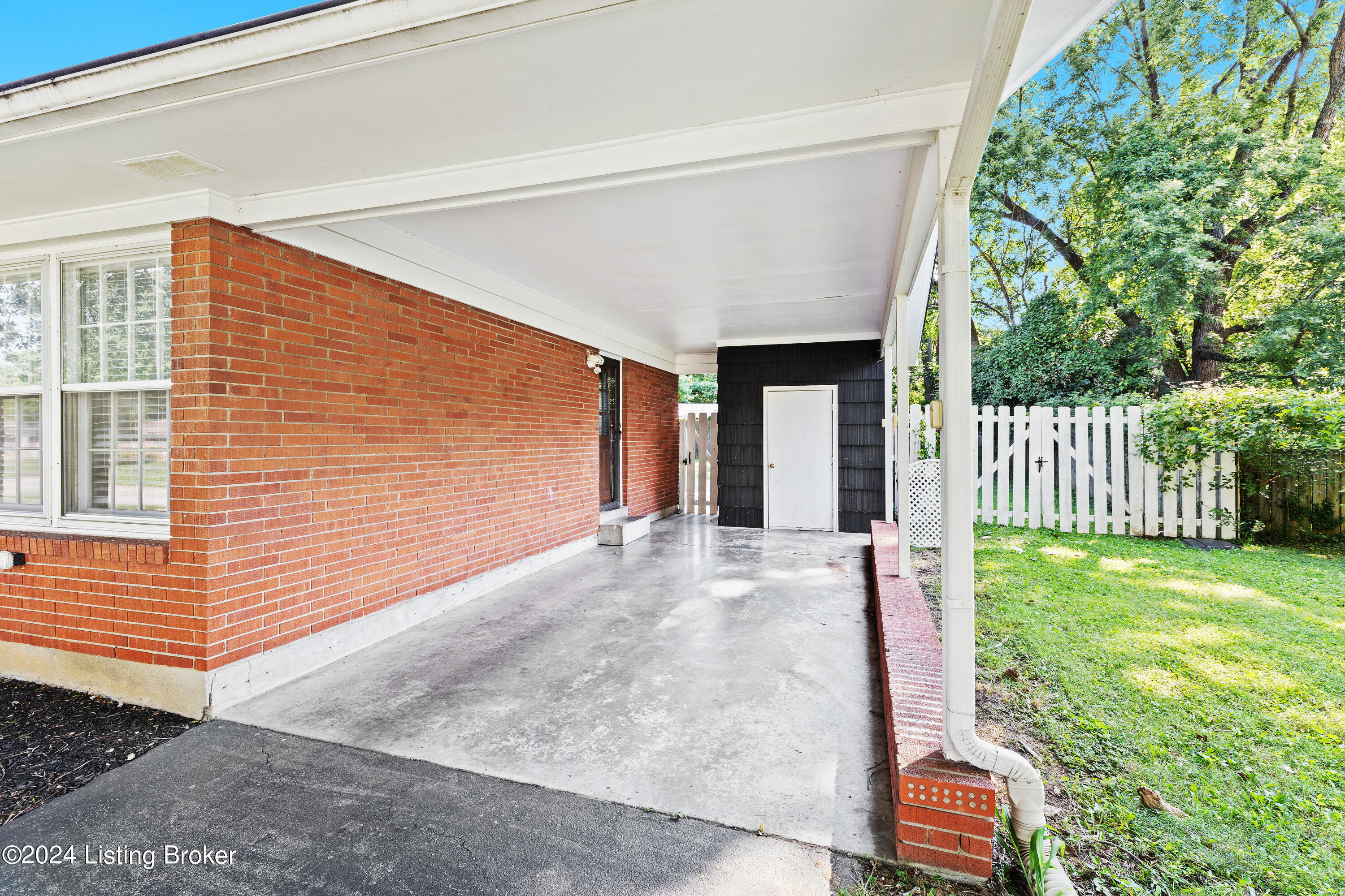 2117 Millside Dr