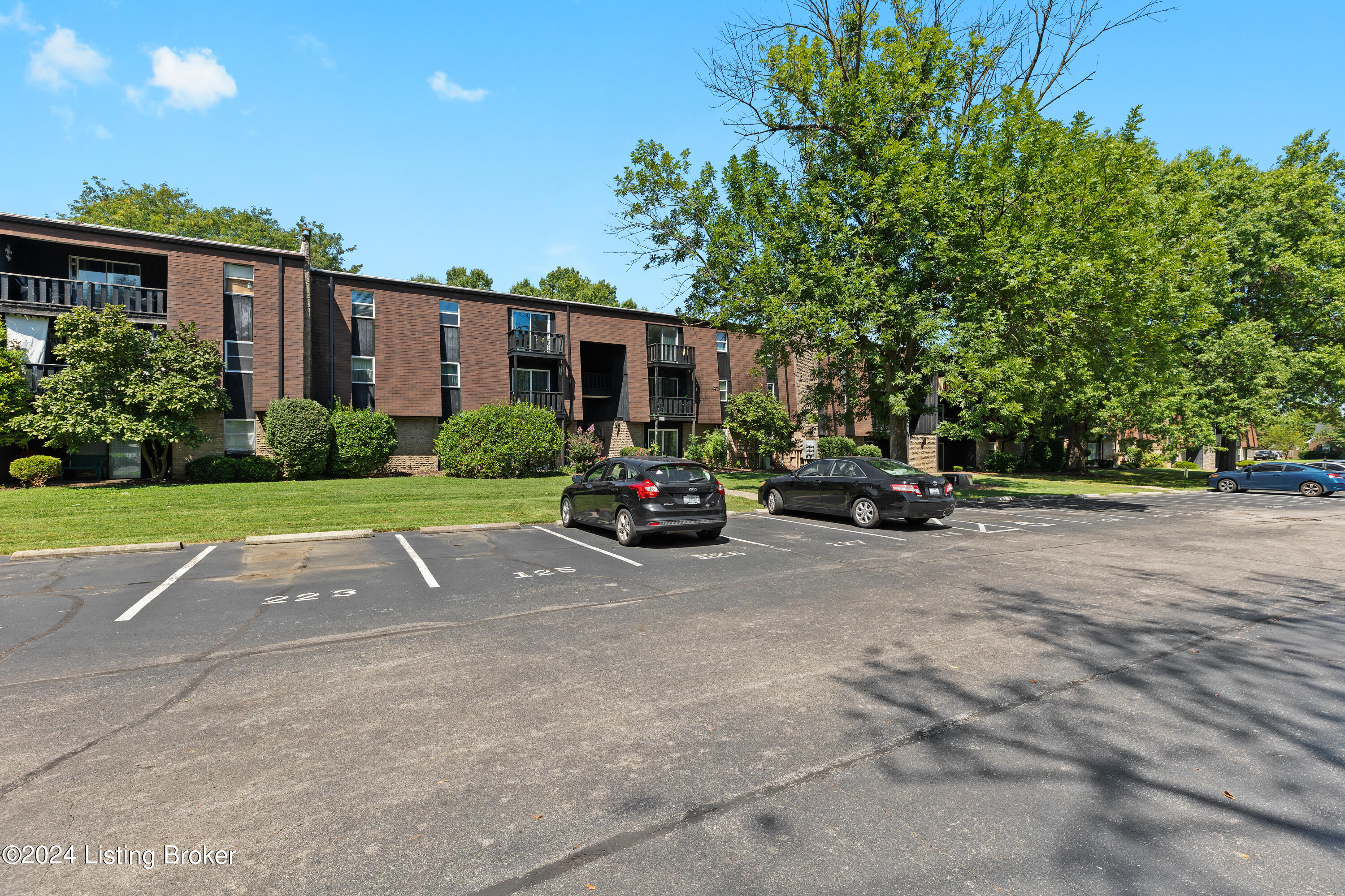 3506 Lodge Ln, 227