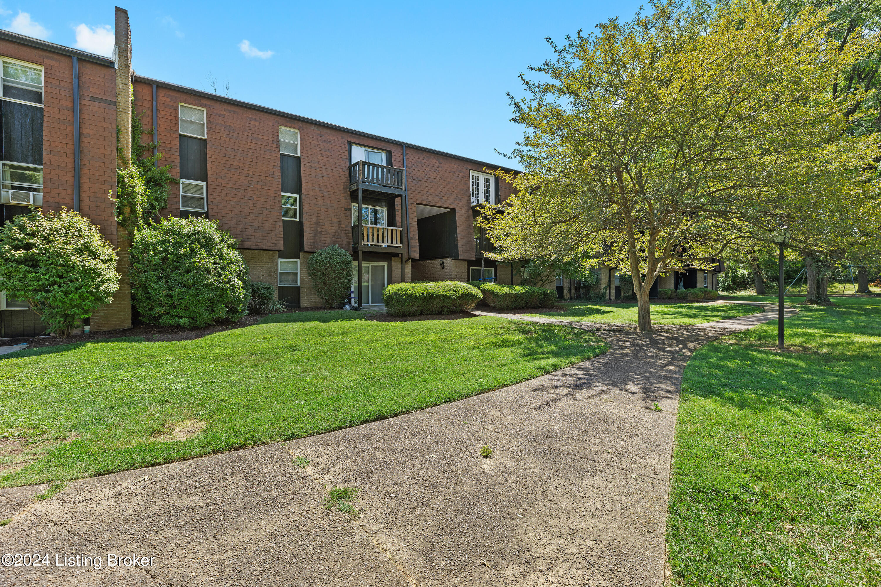 3506 Lodge Ln, 227
