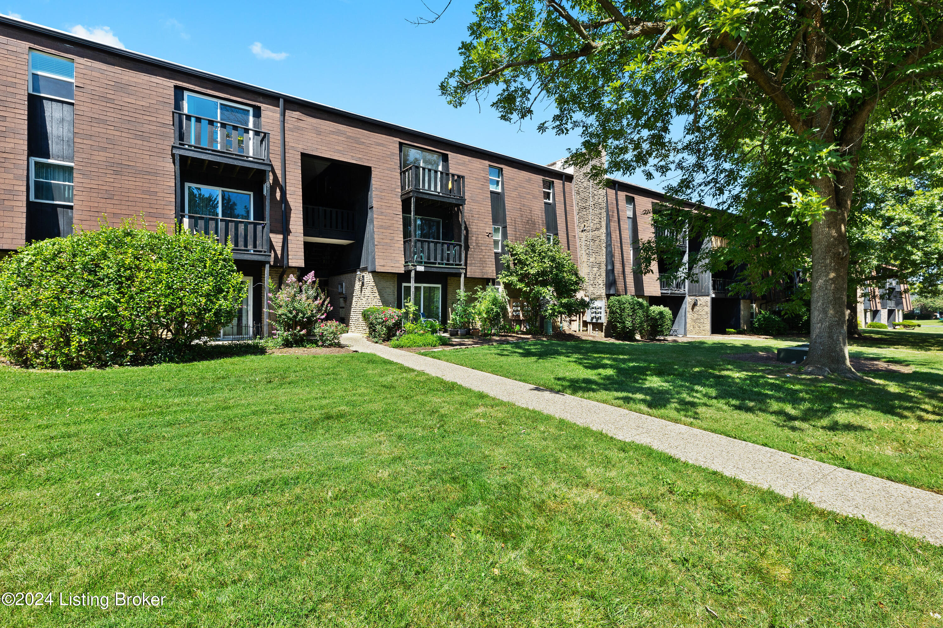 3506 Lodge Ln, 227