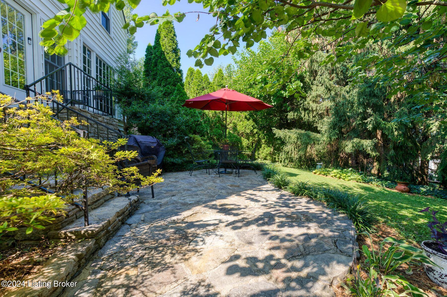 2549 Seneca Dr