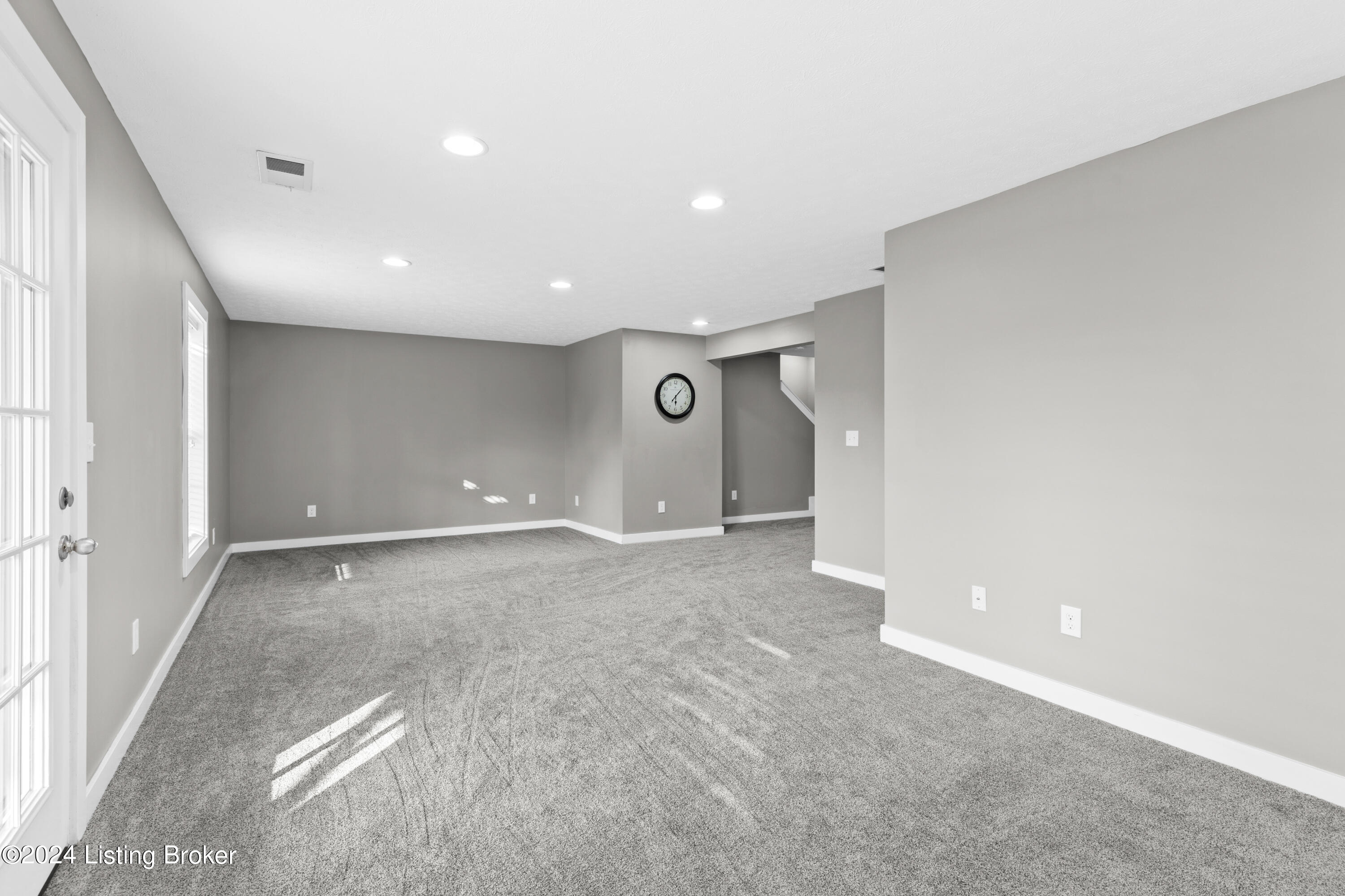 335 Tipperary Crossing