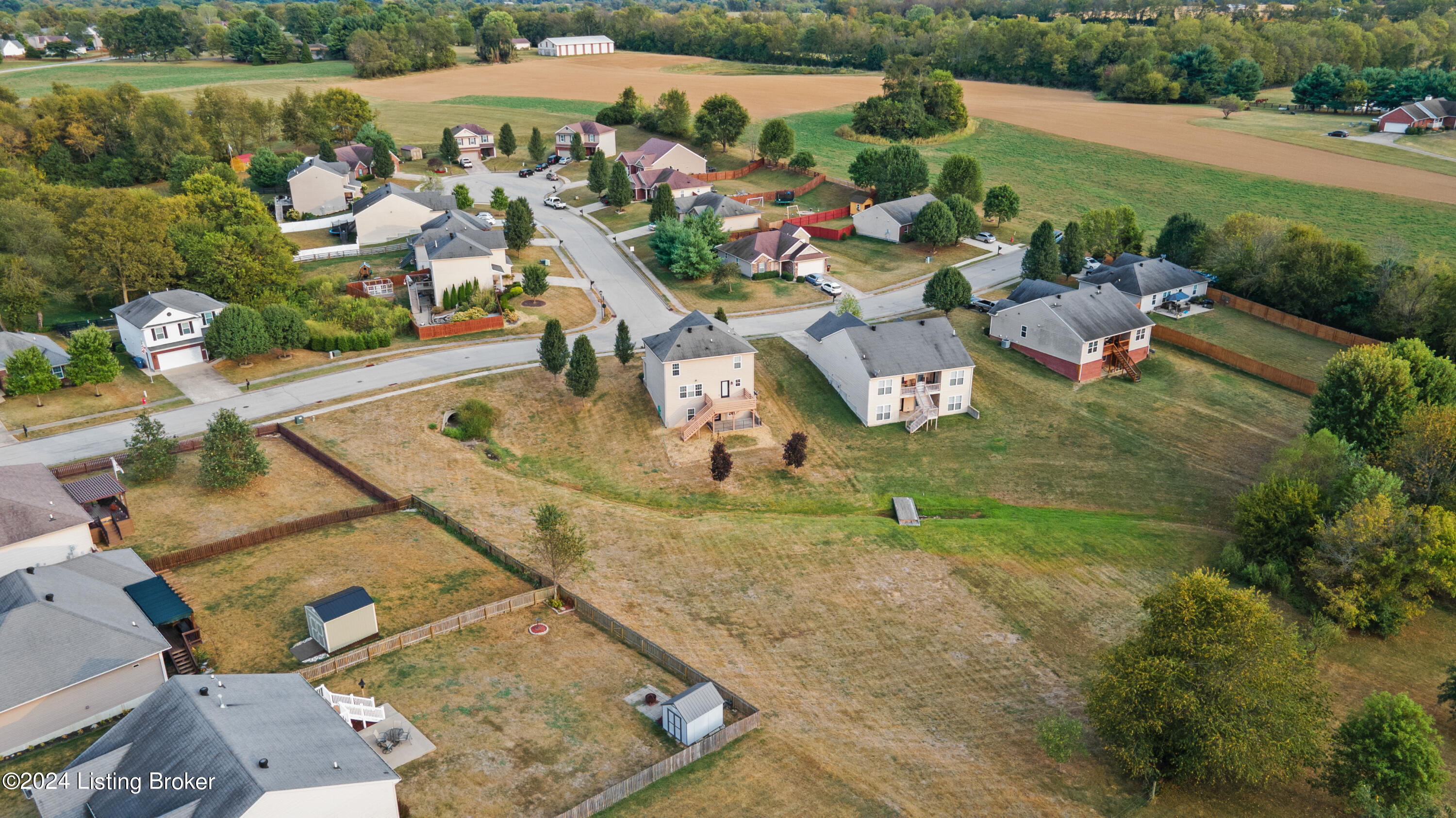 335 Tipperary Crossing