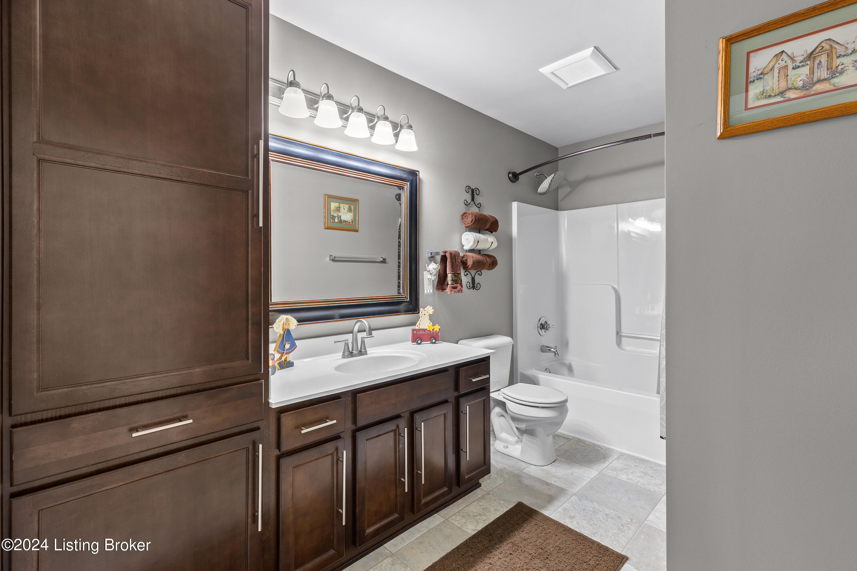 335 Tipperary Crossing