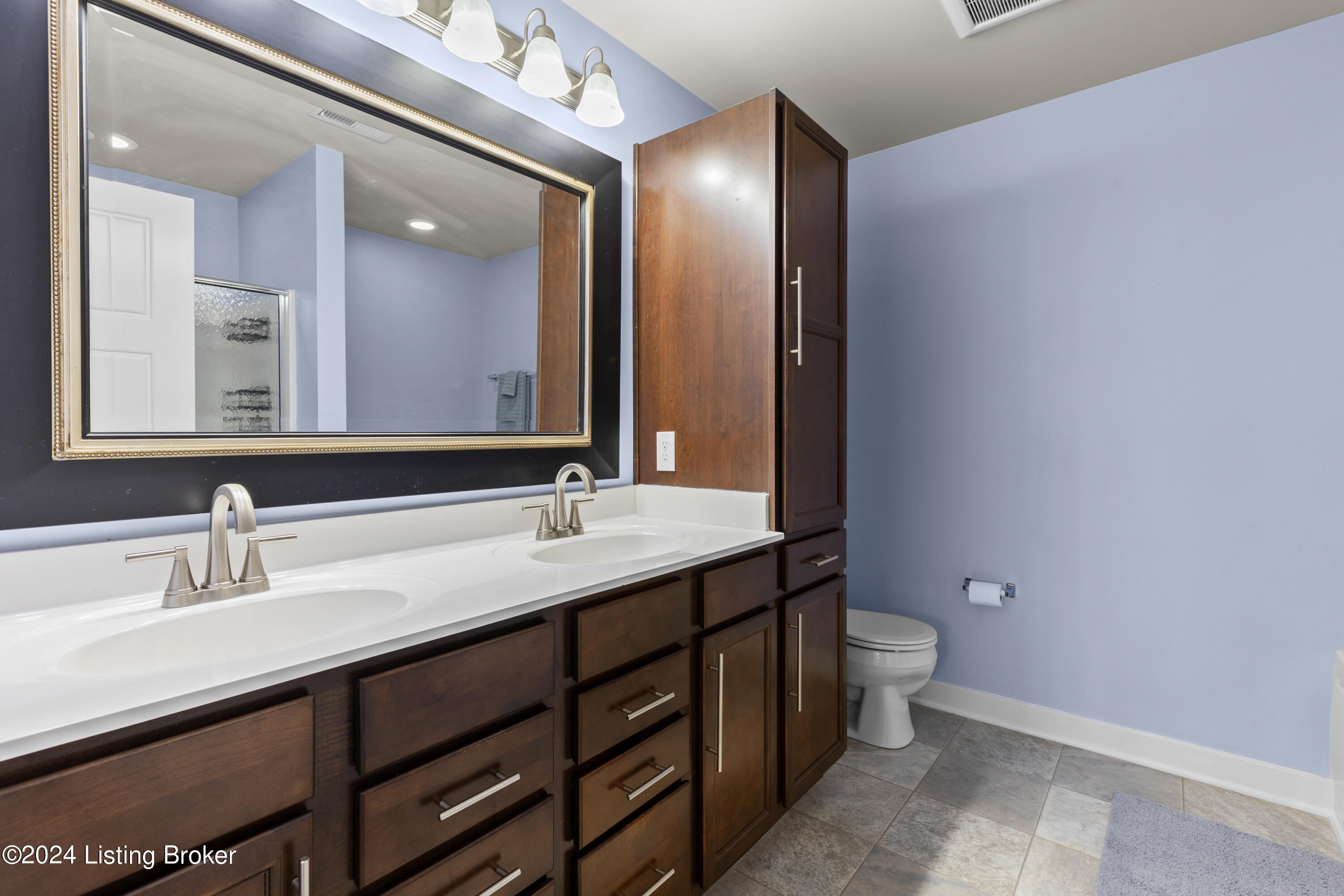 335 Tipperary Crossing