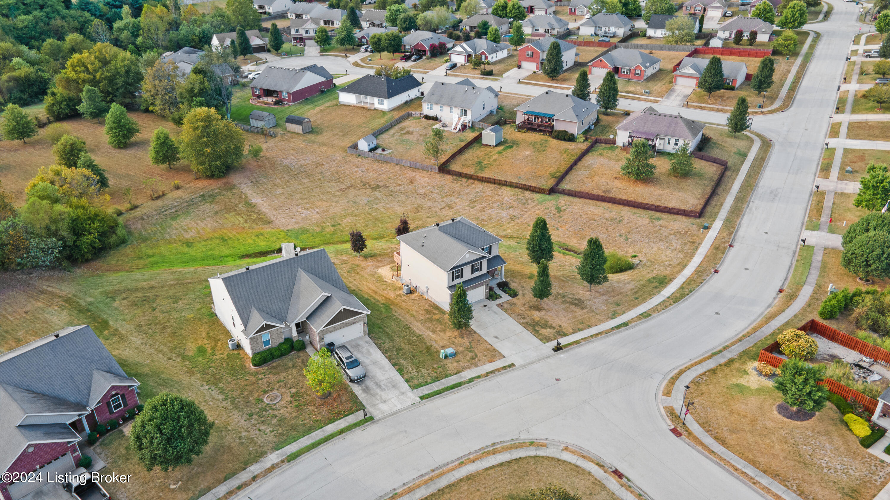 335 Tipperary Crossing