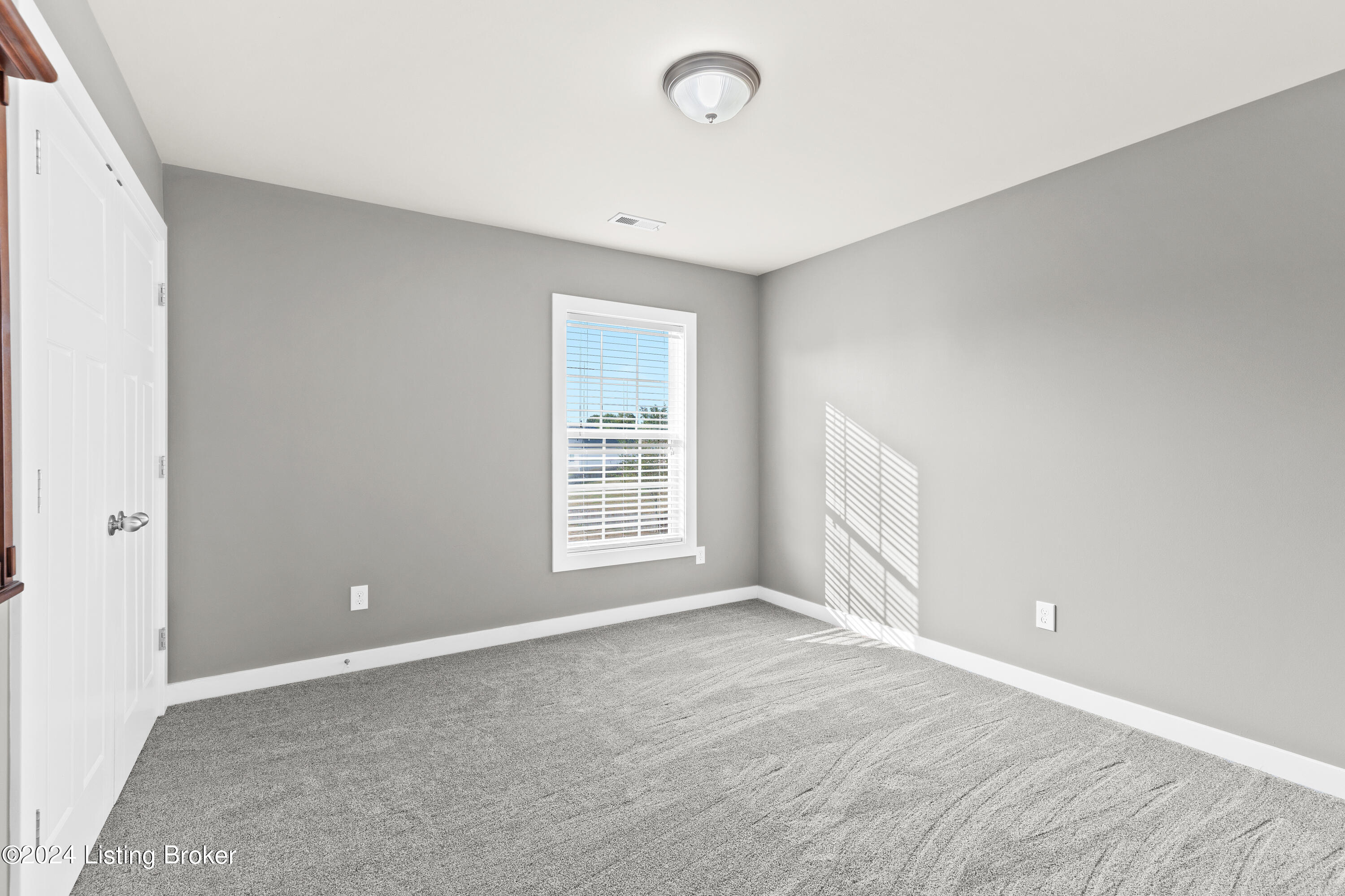 335 Tipperary Crossing