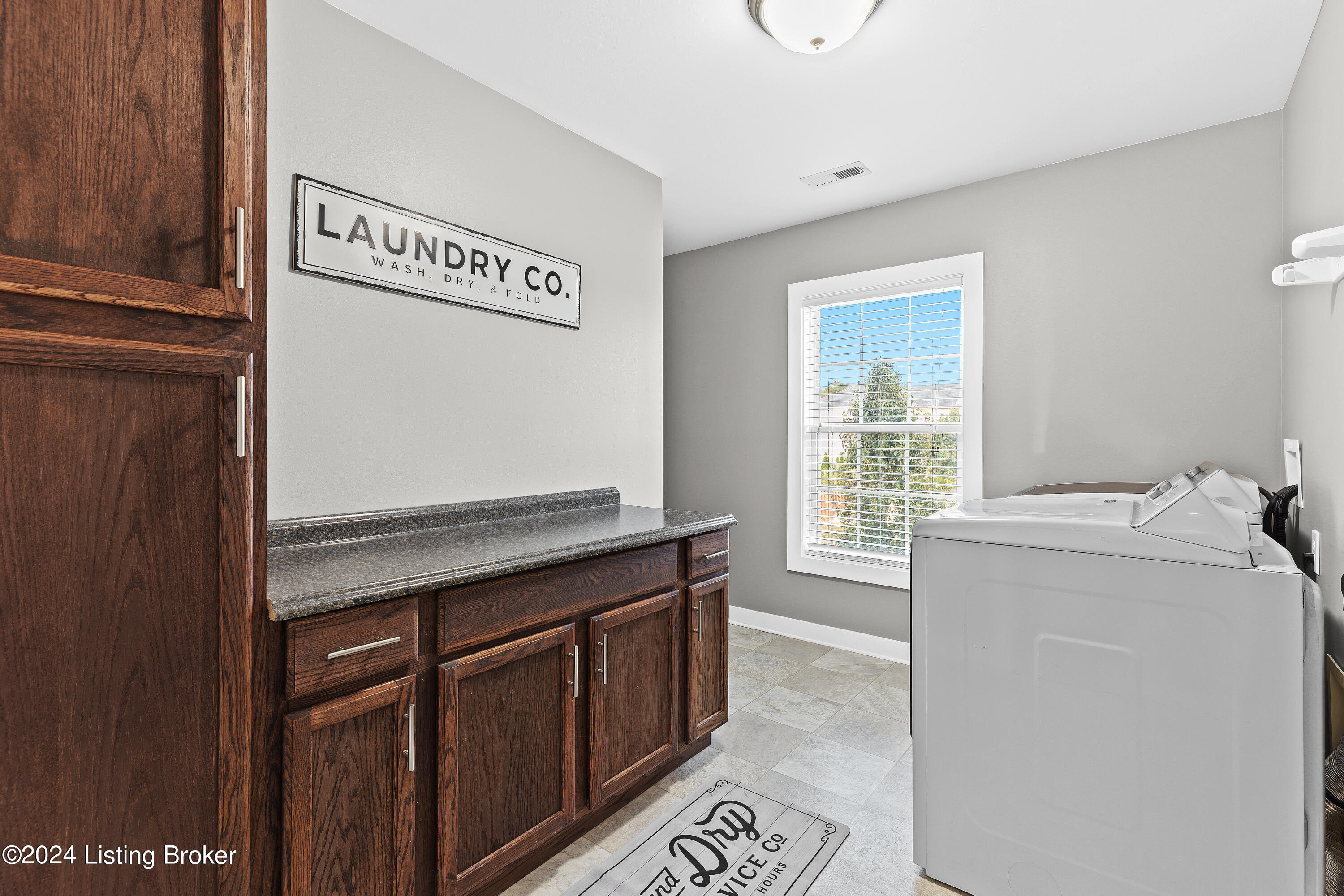 335 Tipperary Crossing