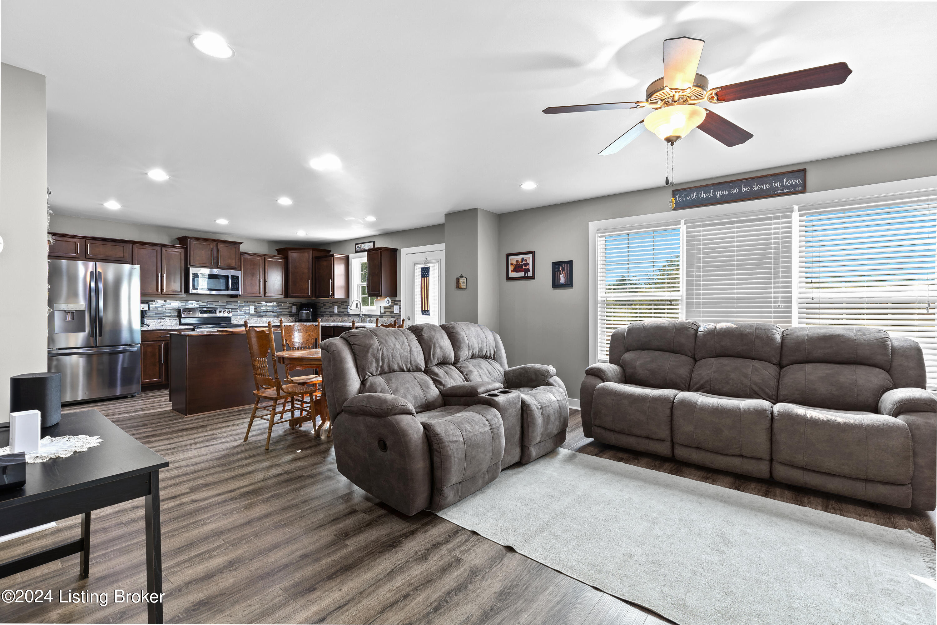 335 Tipperary Crossing