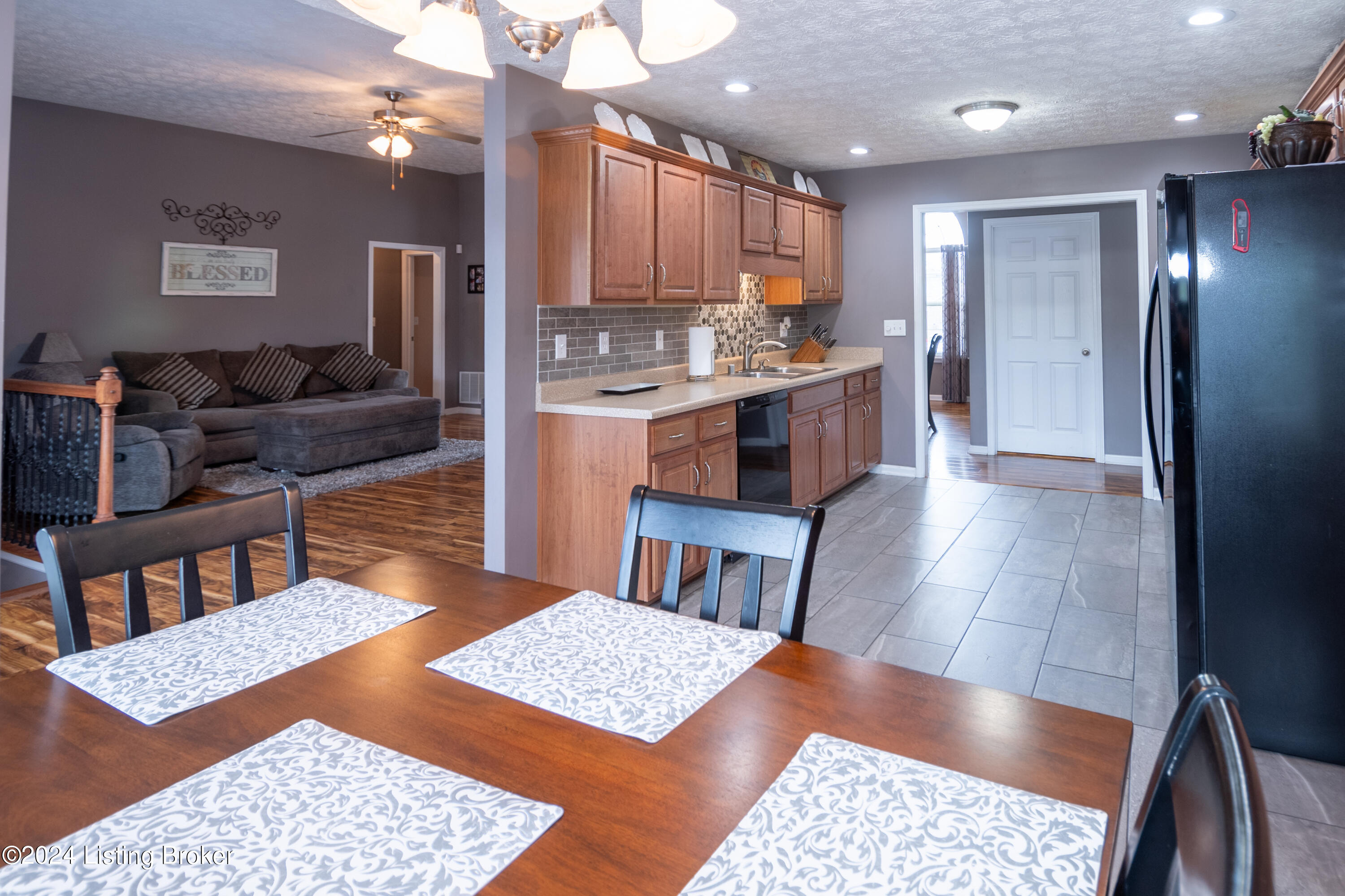 308 Mallard Lake Blvd