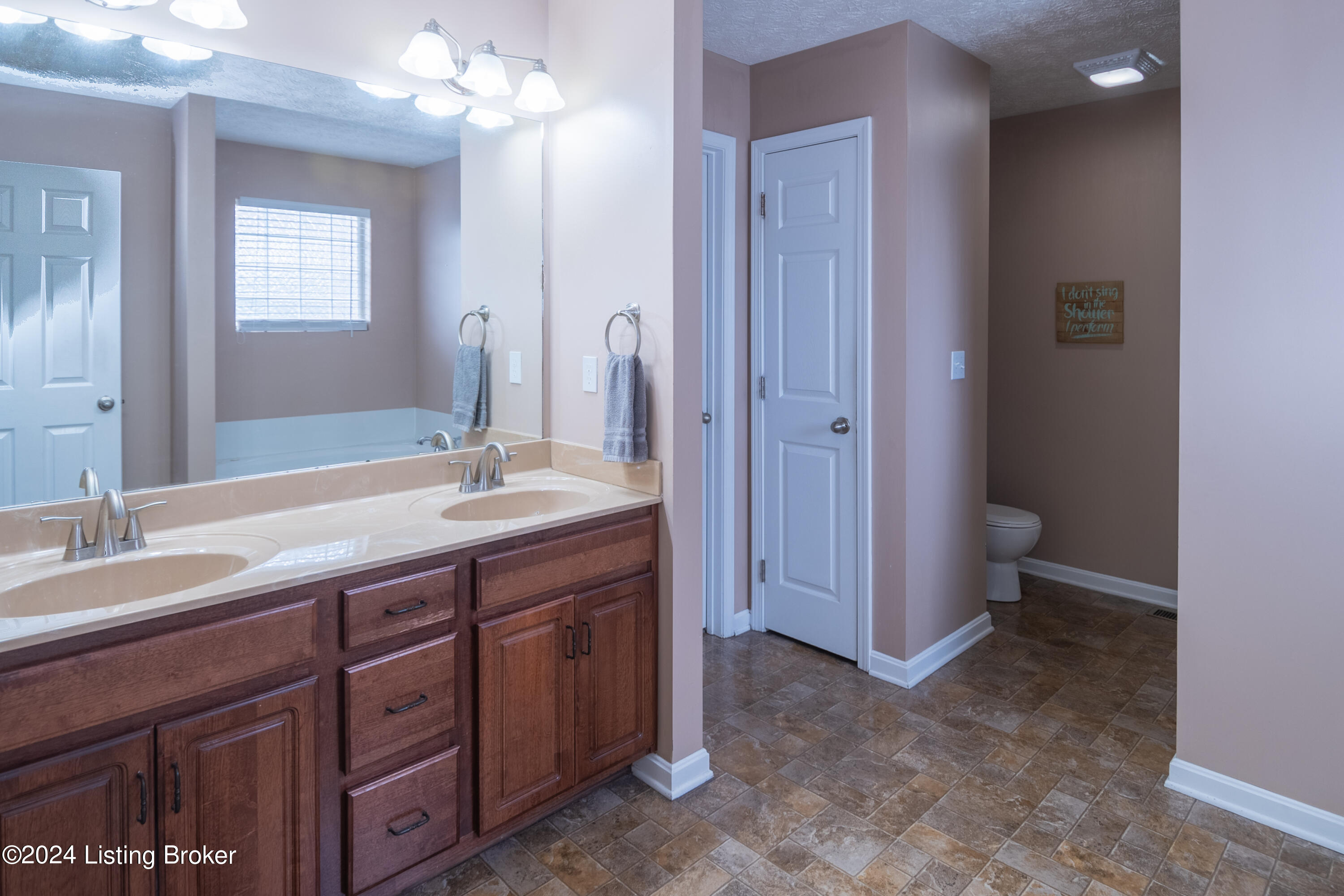 308 Mallard Lake Blvd
