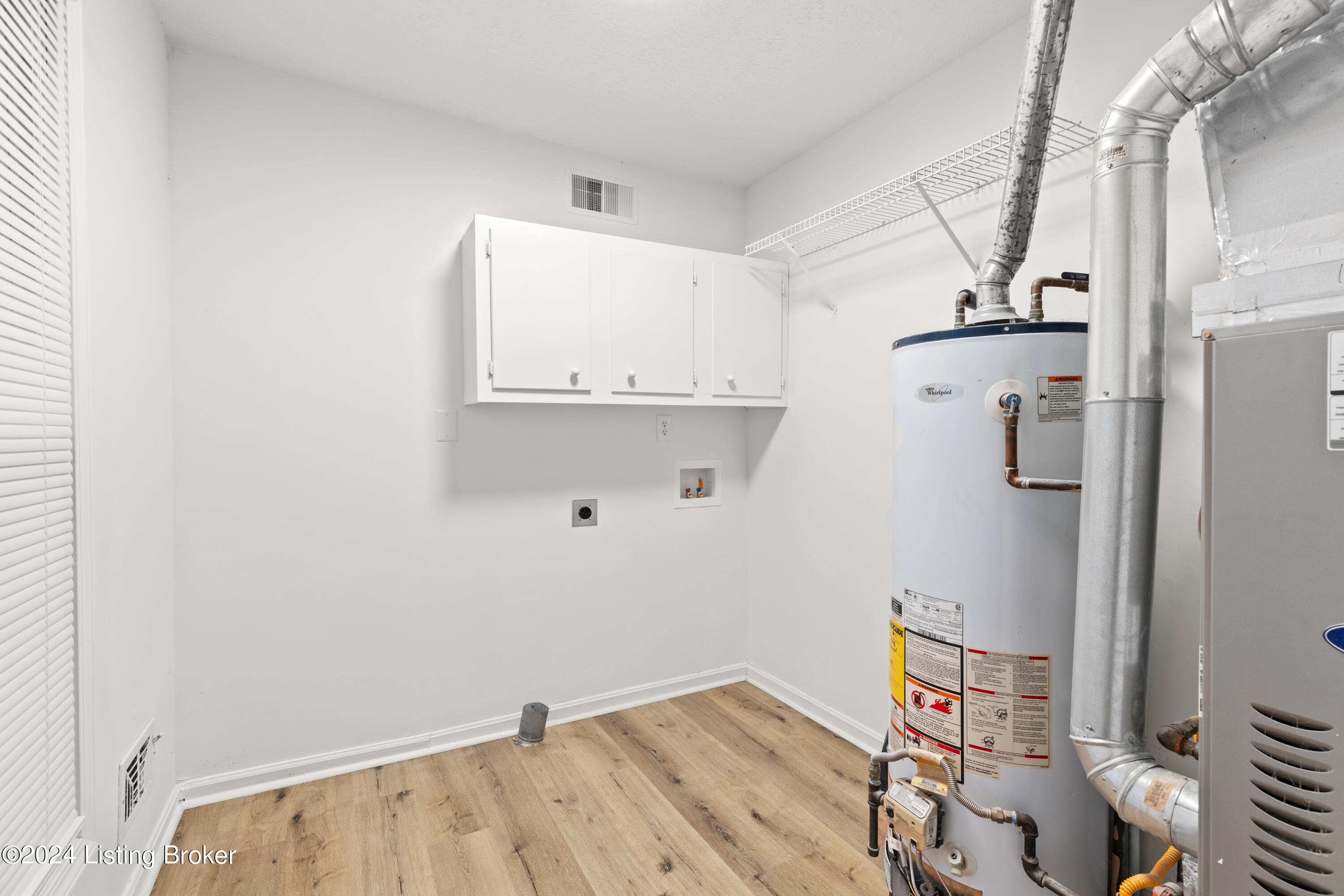 8607 Gainsborough Dr