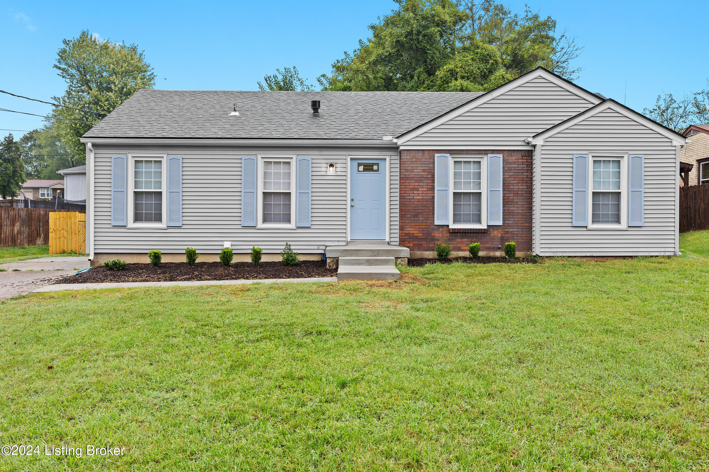 8607 Gainsborough Dr