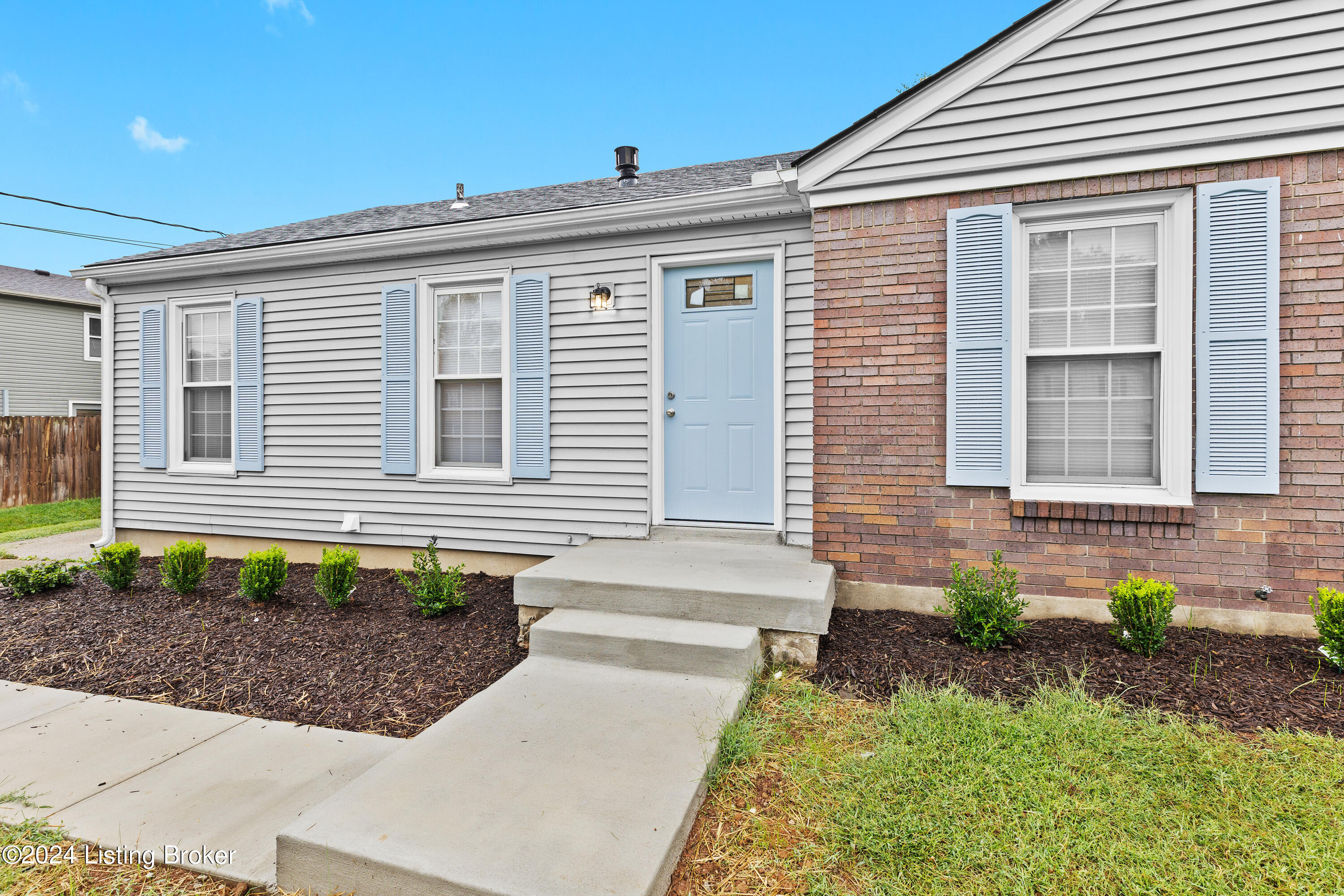 8607 Gainsborough Dr