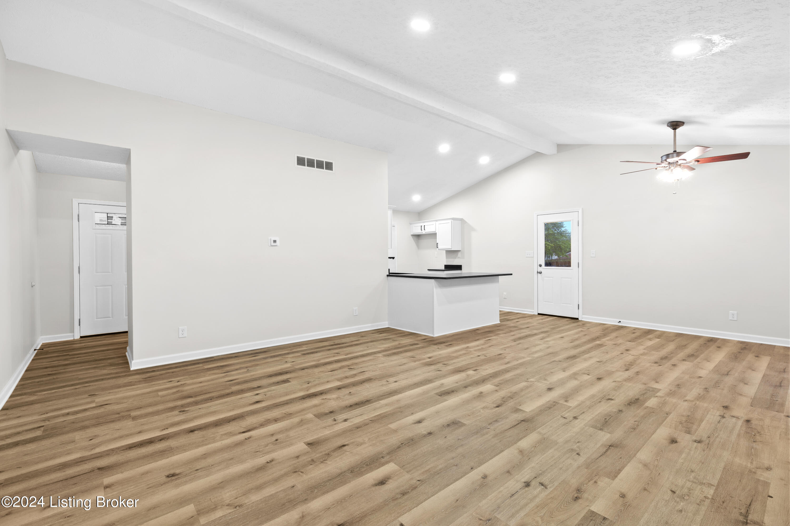 8607 Gainsborough Dr