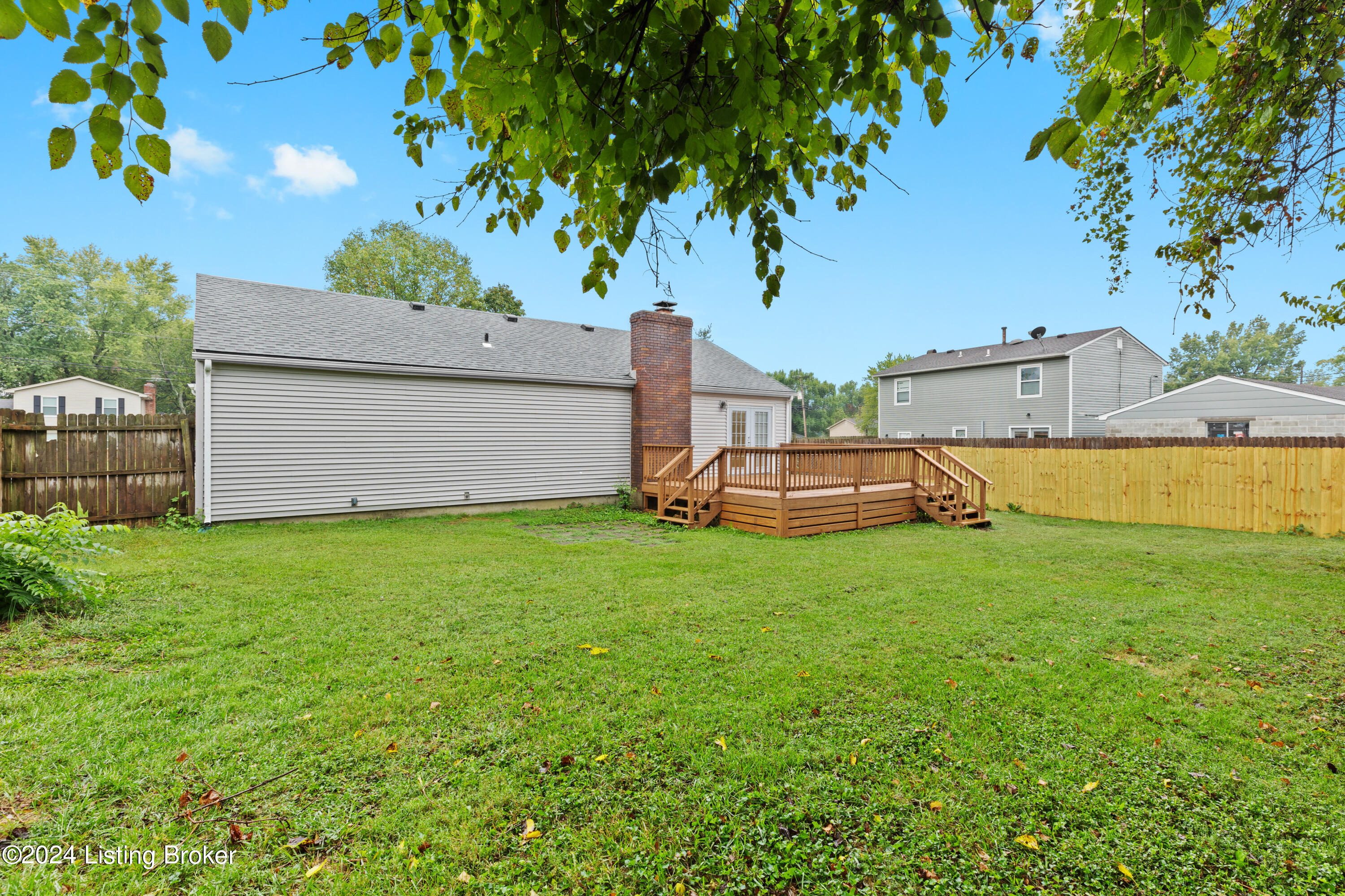 8607 Gainsborough Dr