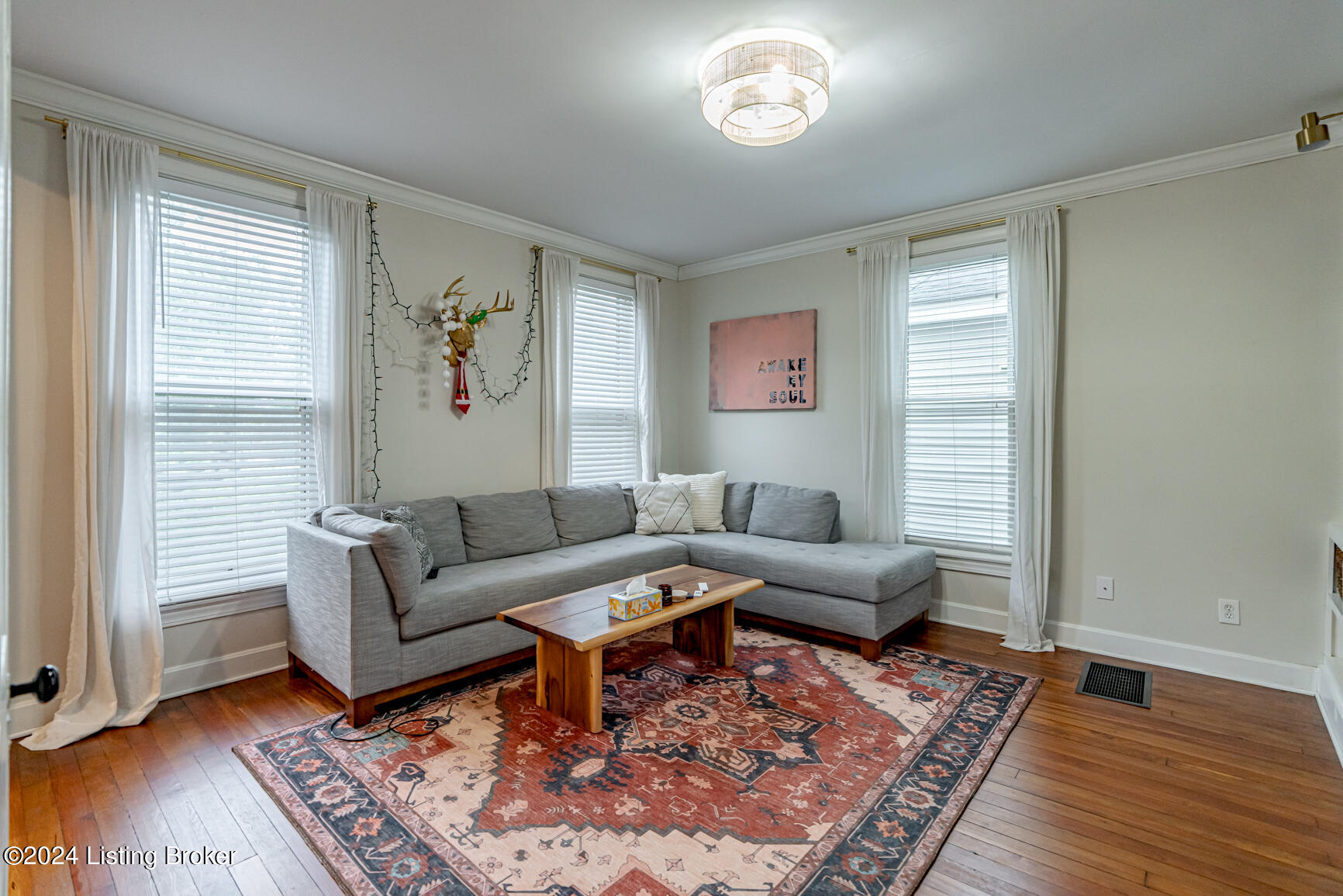 1014 Everett Ave