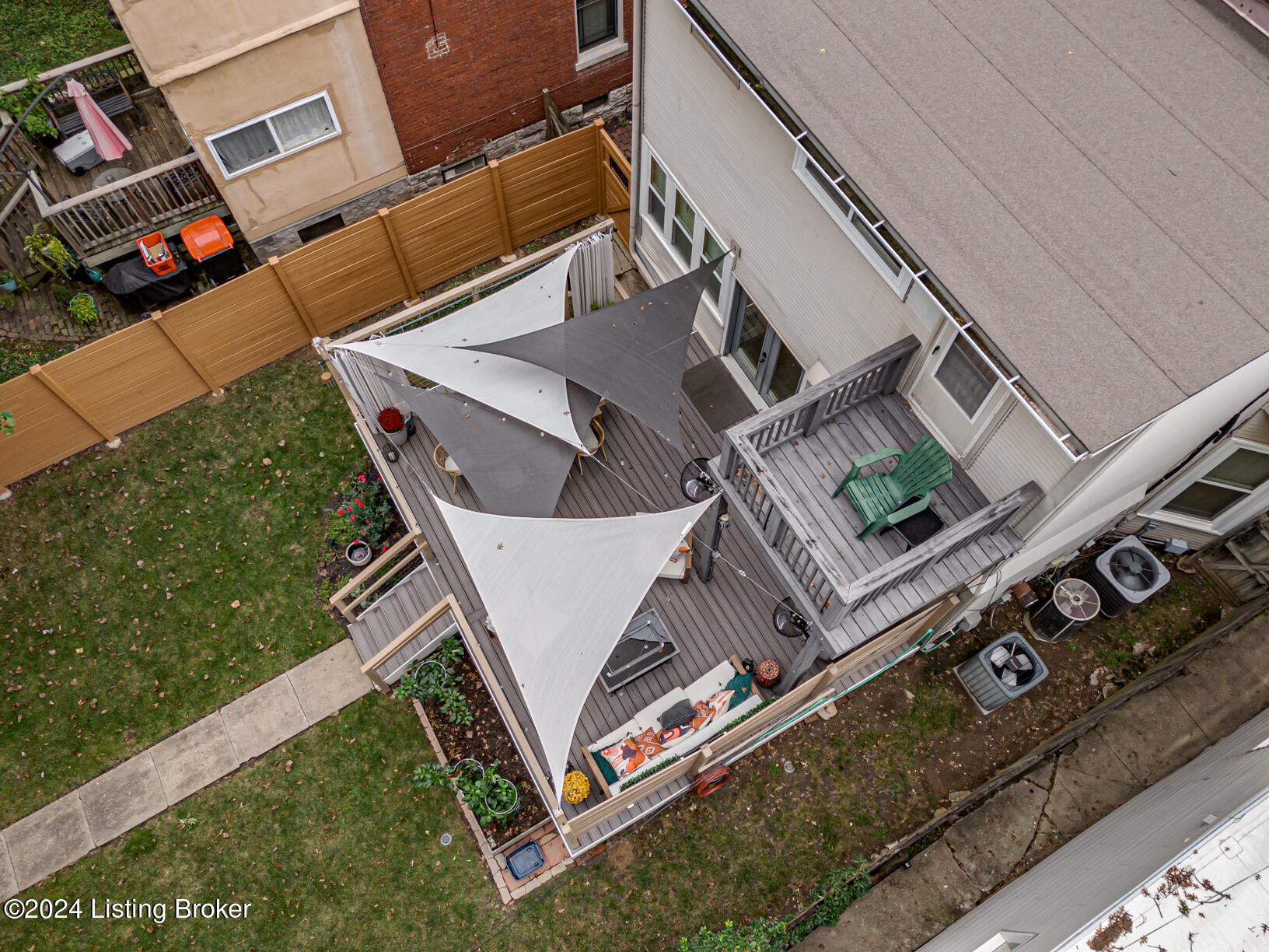 1014 Everett Ave
