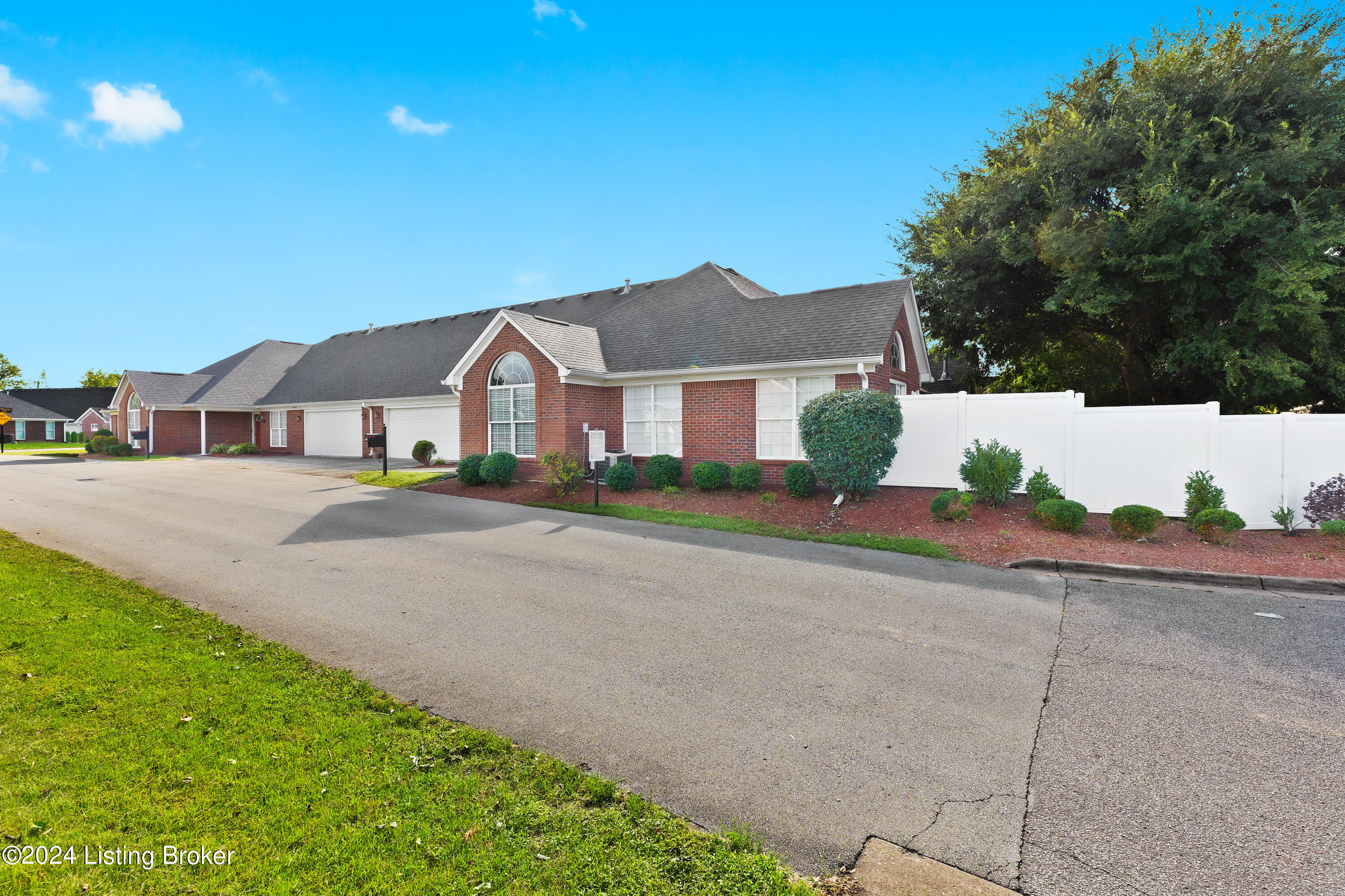 7600 Revolutionary Ct