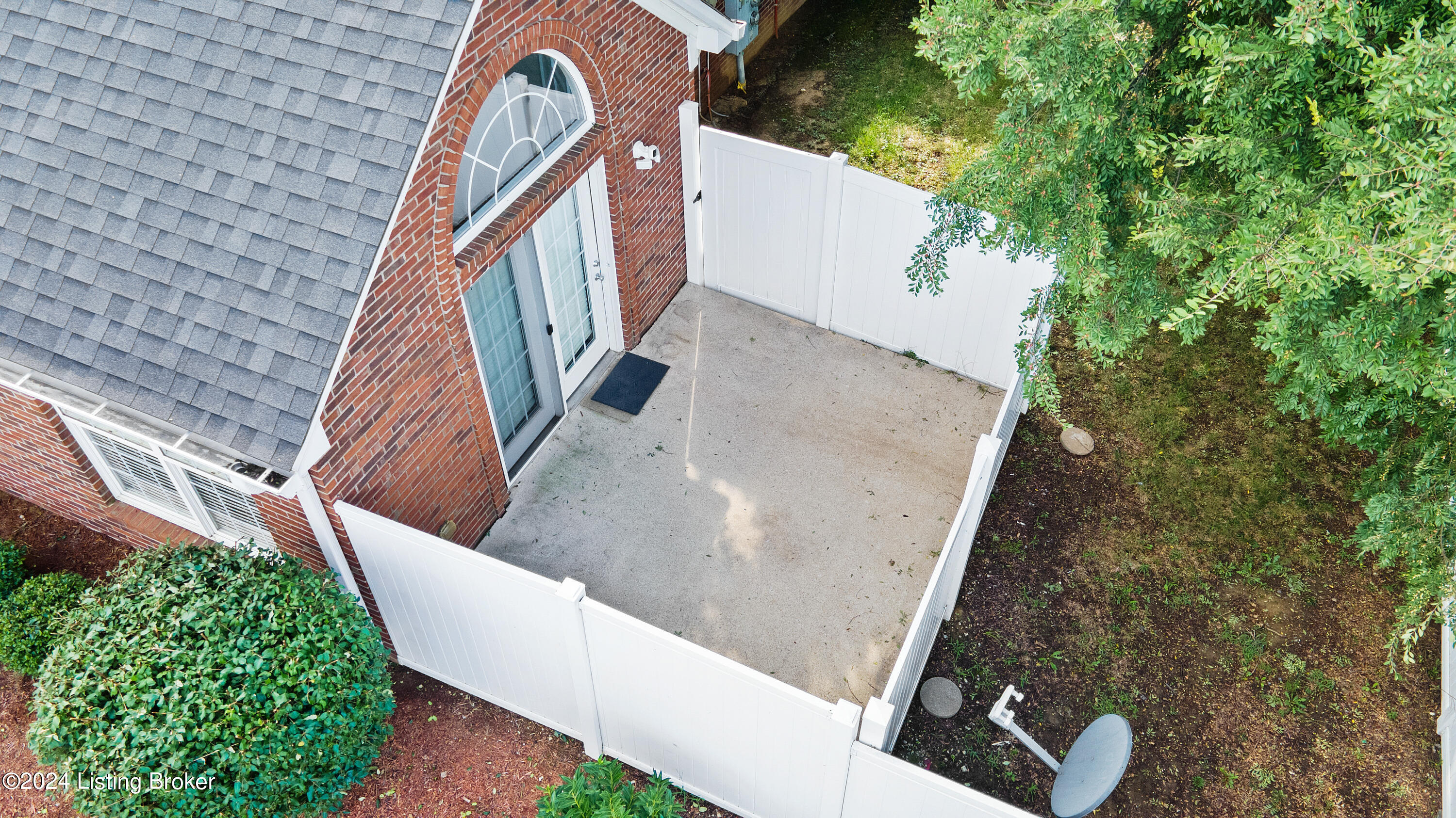 7600 Revolutionary Ct