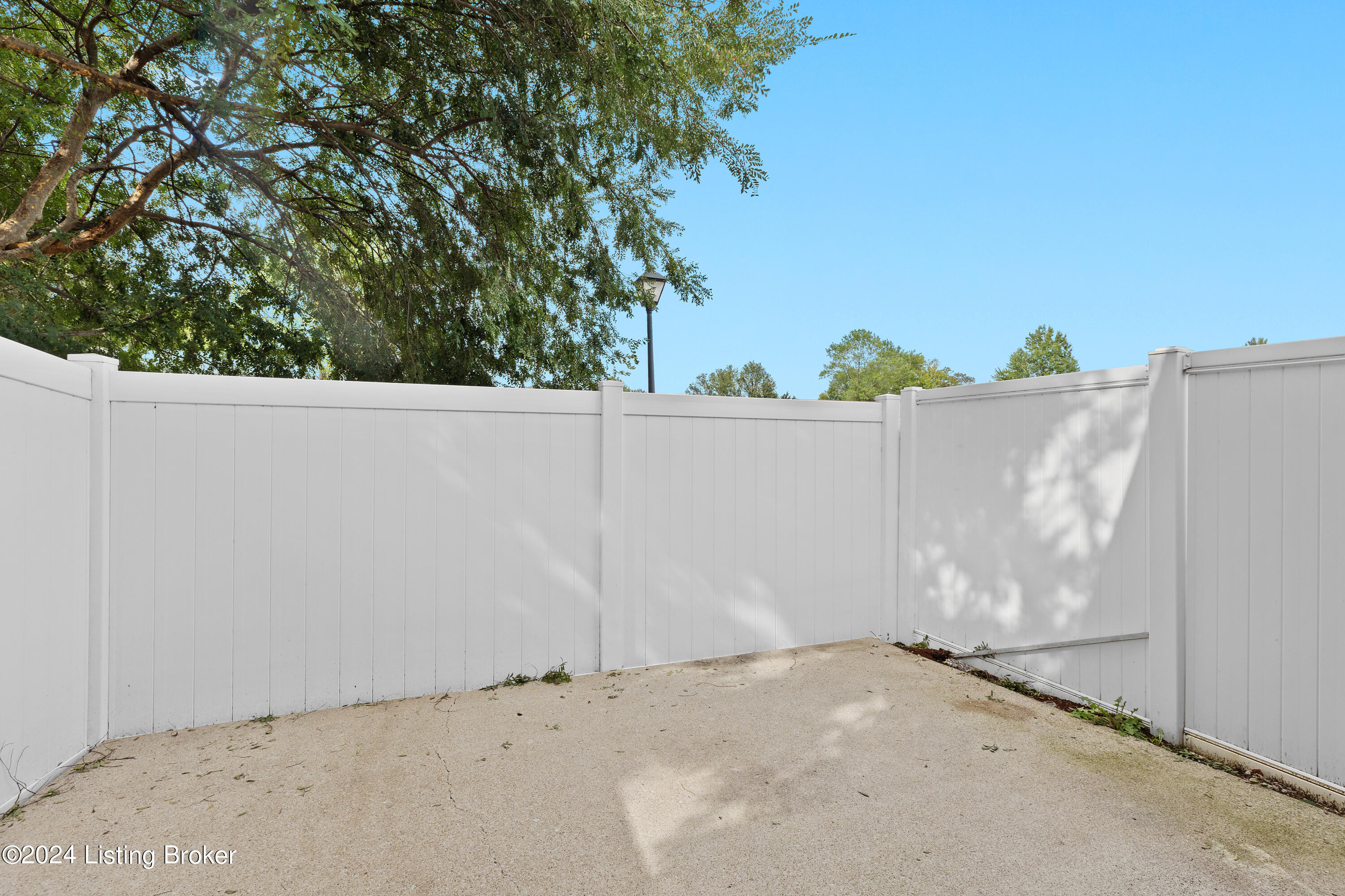 7600 Revolutionary Ct