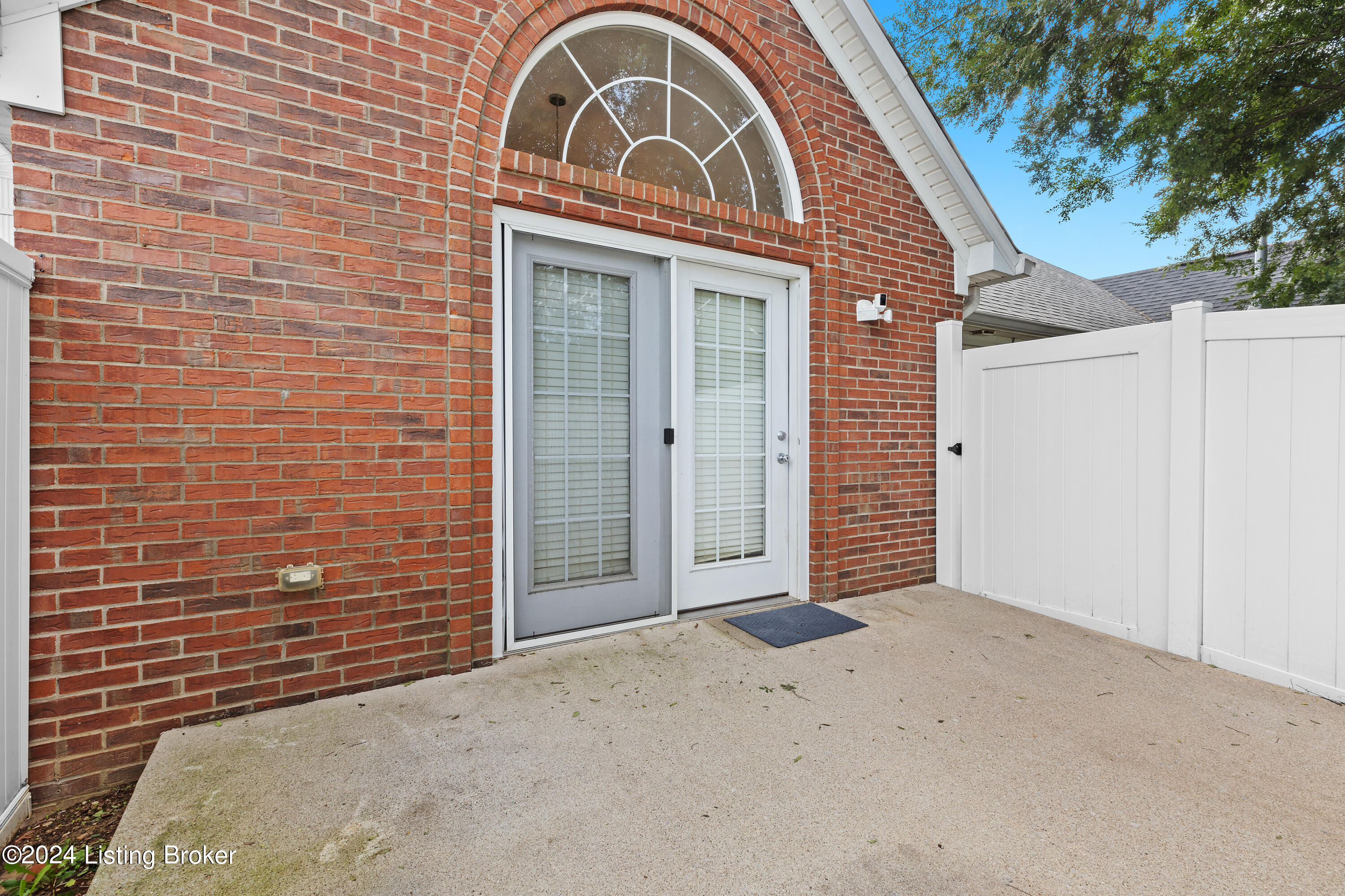 7600 Revolutionary Ct