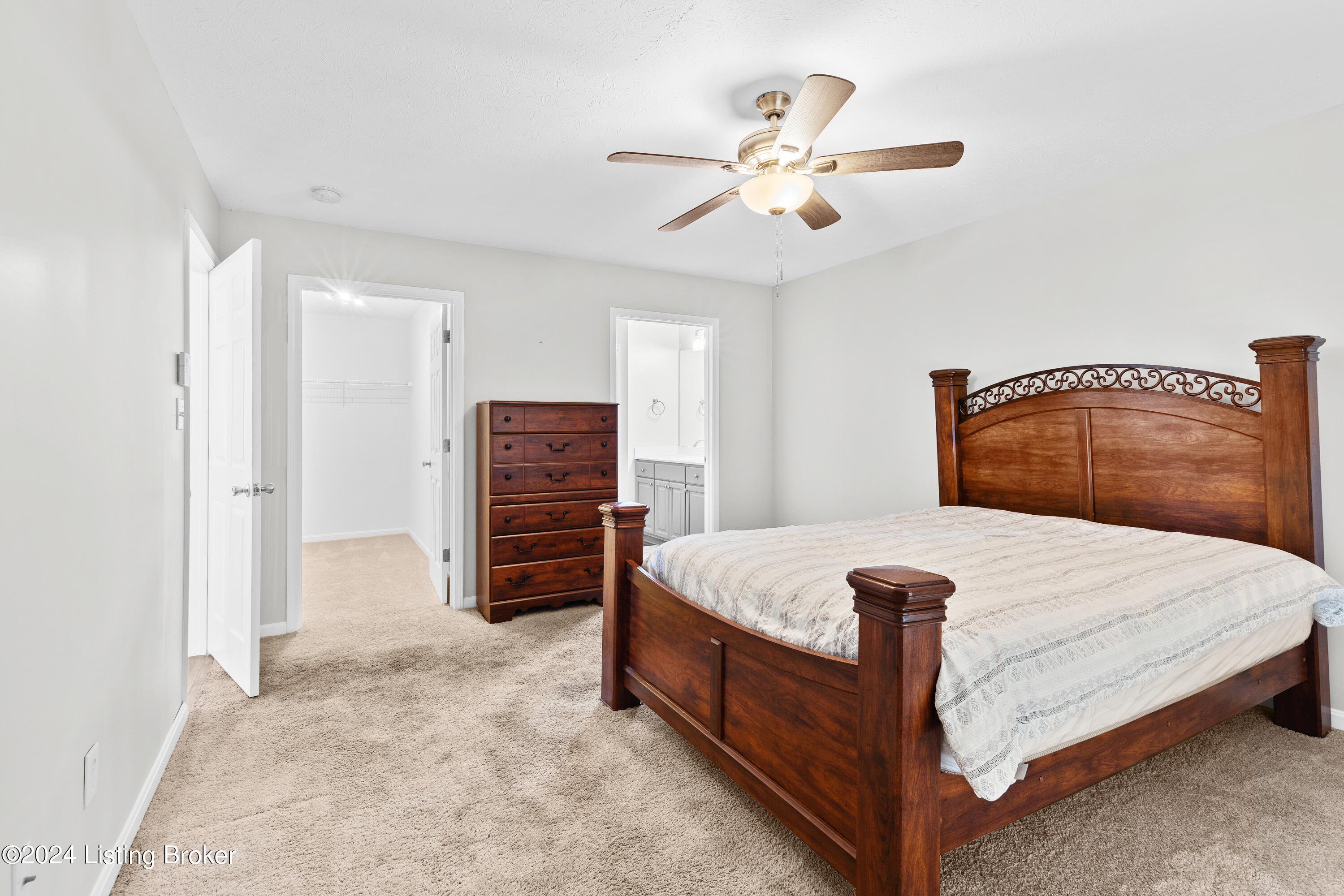 7600 Revolutionary Ct