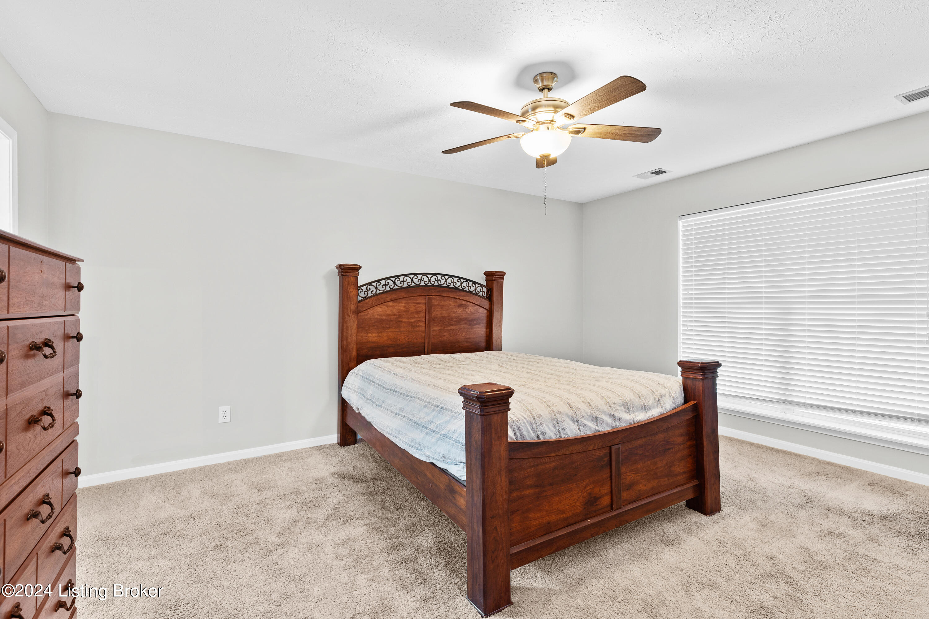 7600 Revolutionary Ct