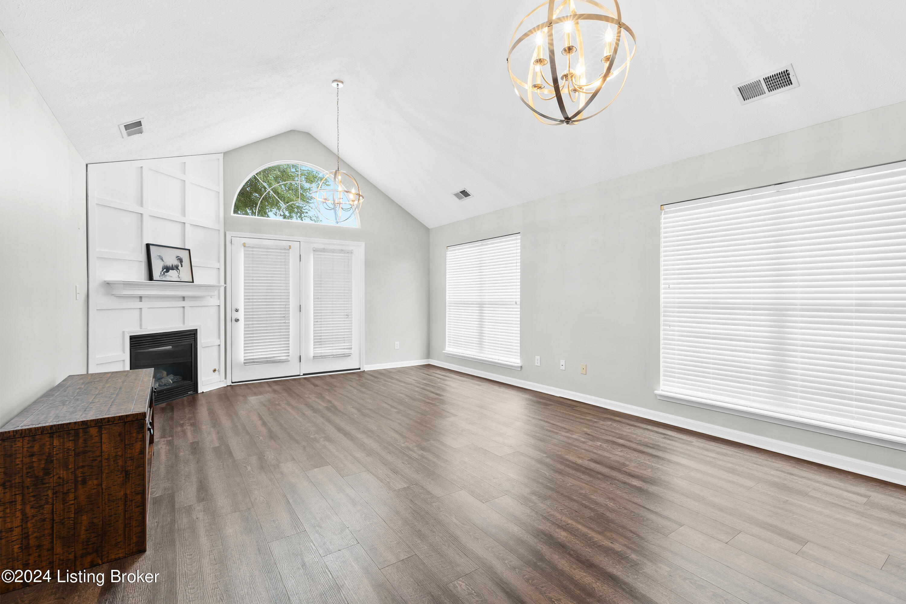 7600 Revolutionary Ct