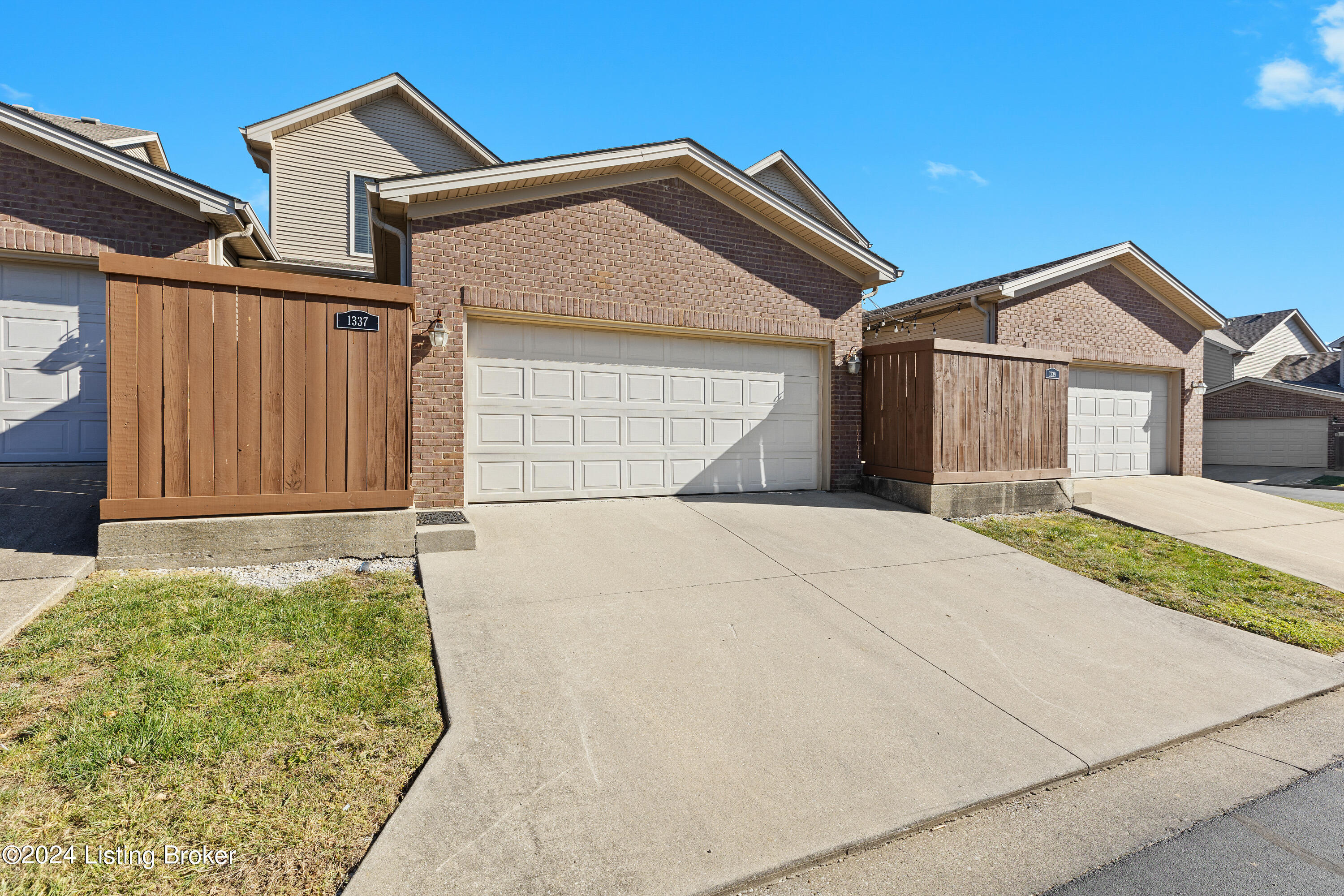 1337 Russell Springs Dr