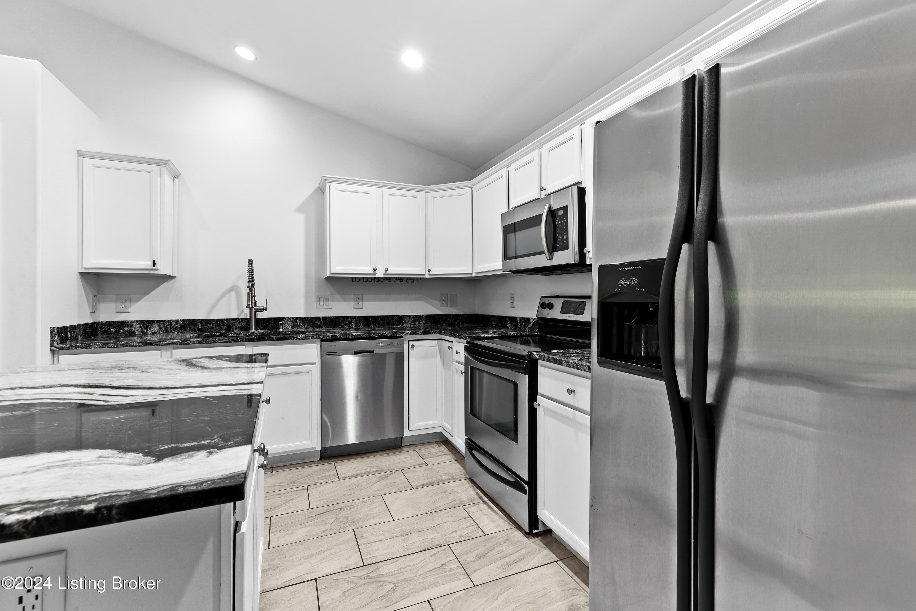 1337 Russell Springs Dr