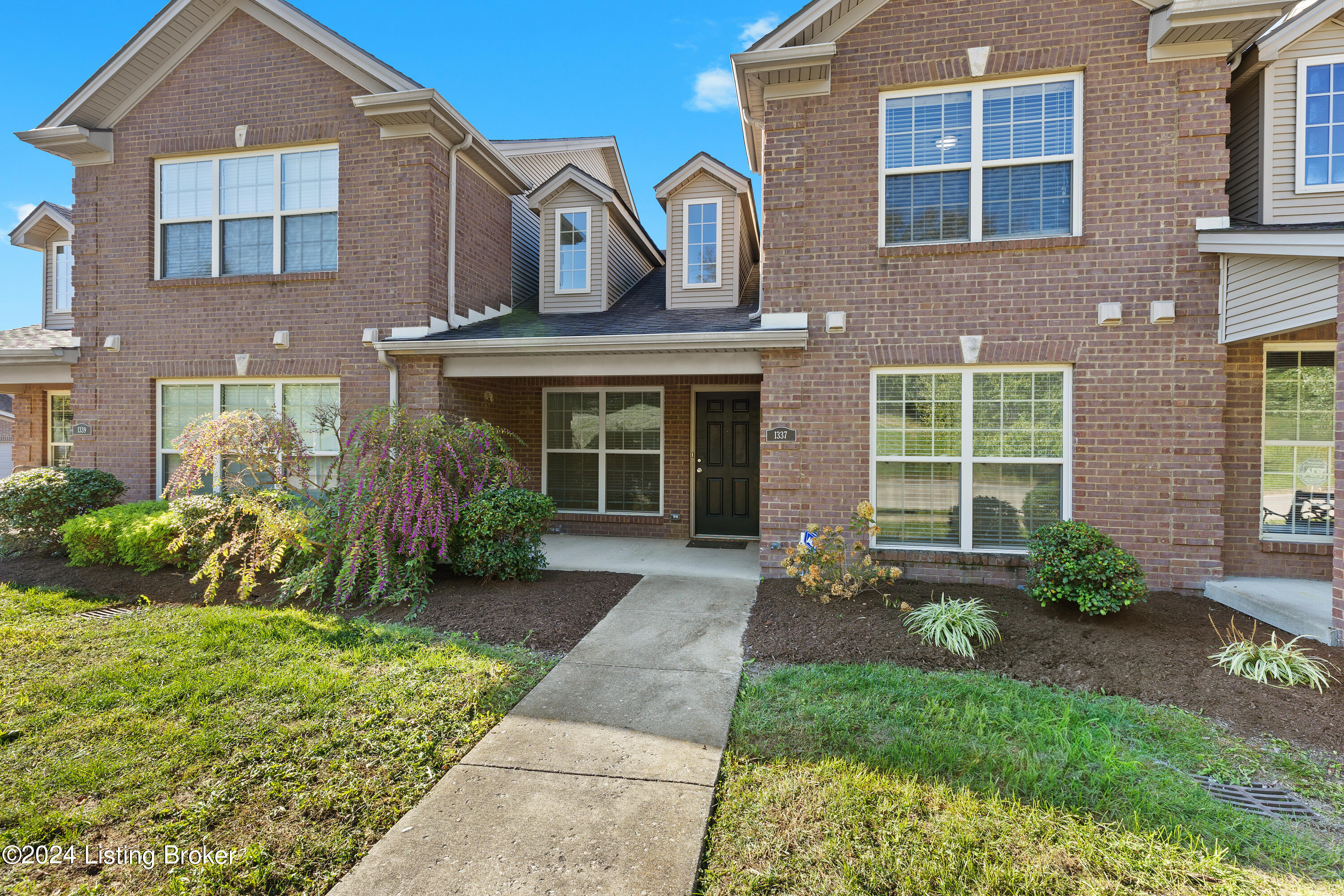 1337 Russell Springs Dr