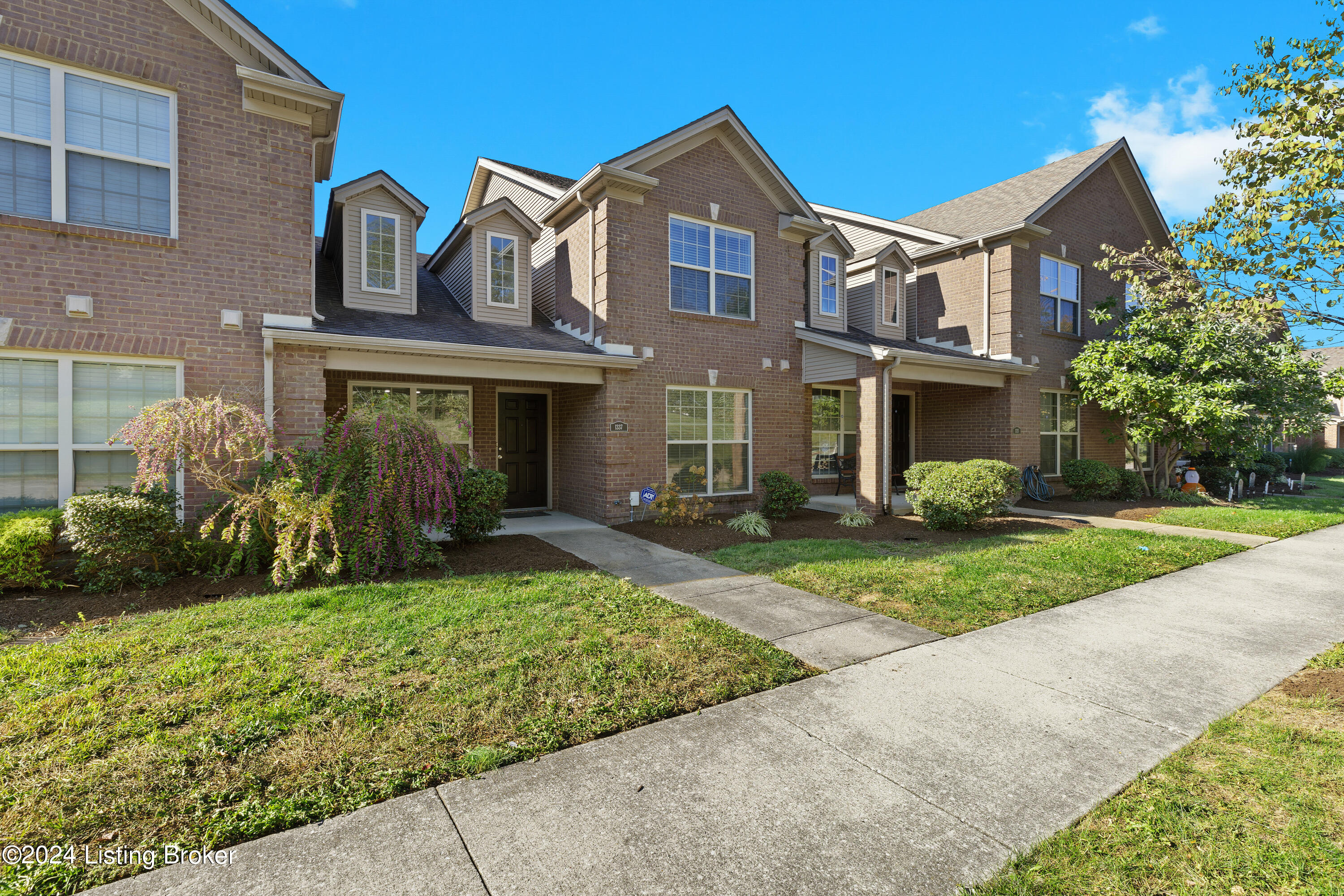 1337 Russell Springs Dr