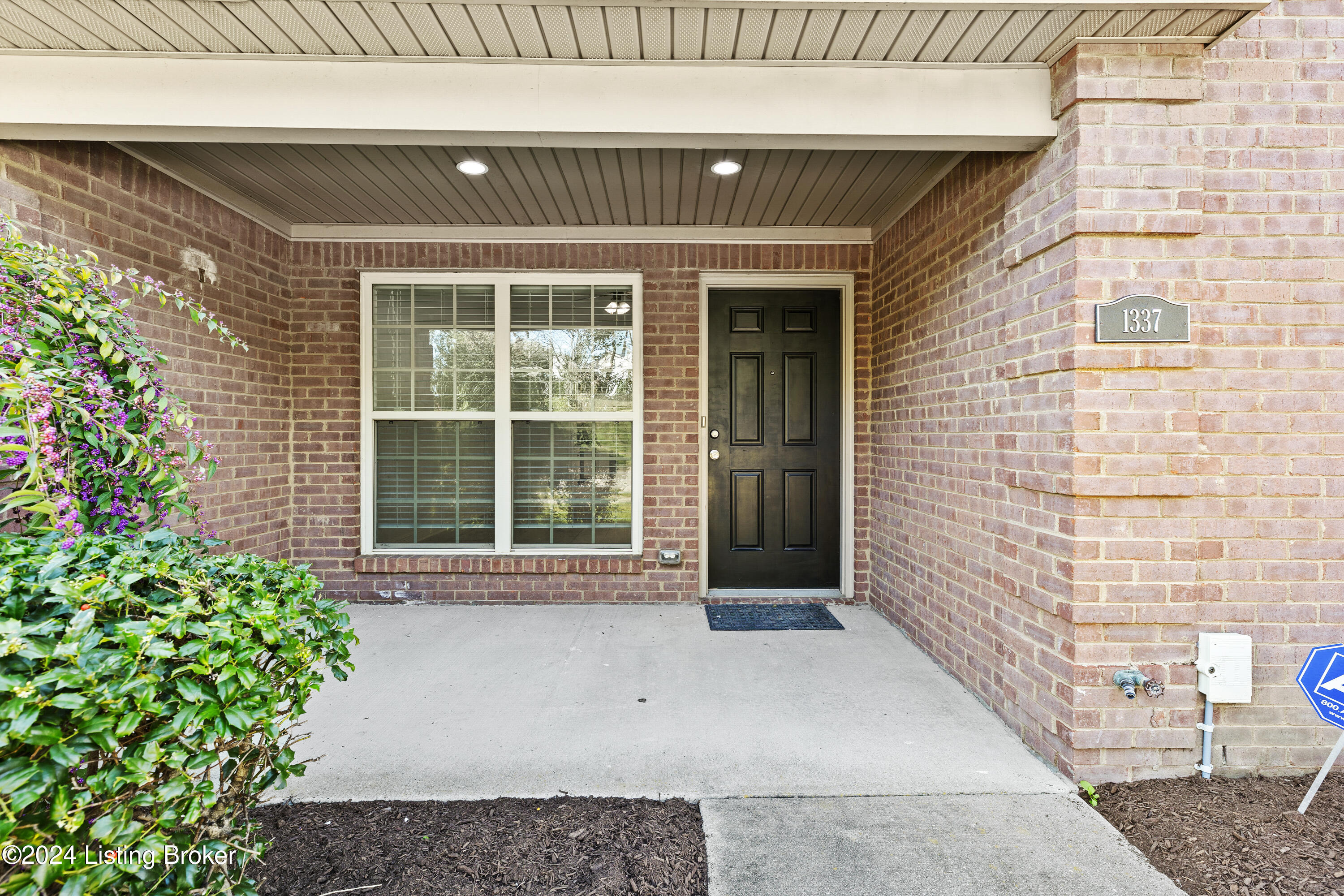 1337 Russell Springs Dr